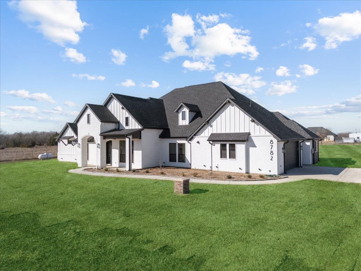 8782 Palmer Lane