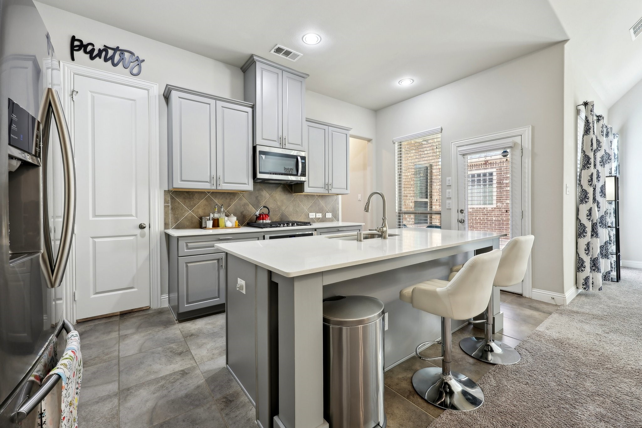 4556 El Paso Drive