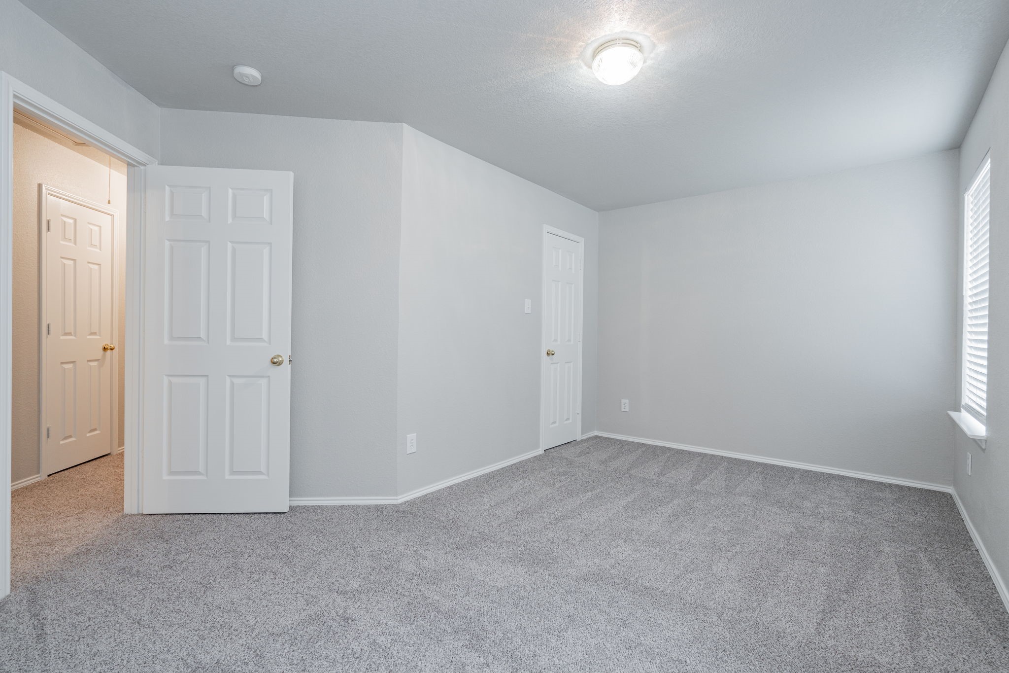 5005 Mountain Spring Trail