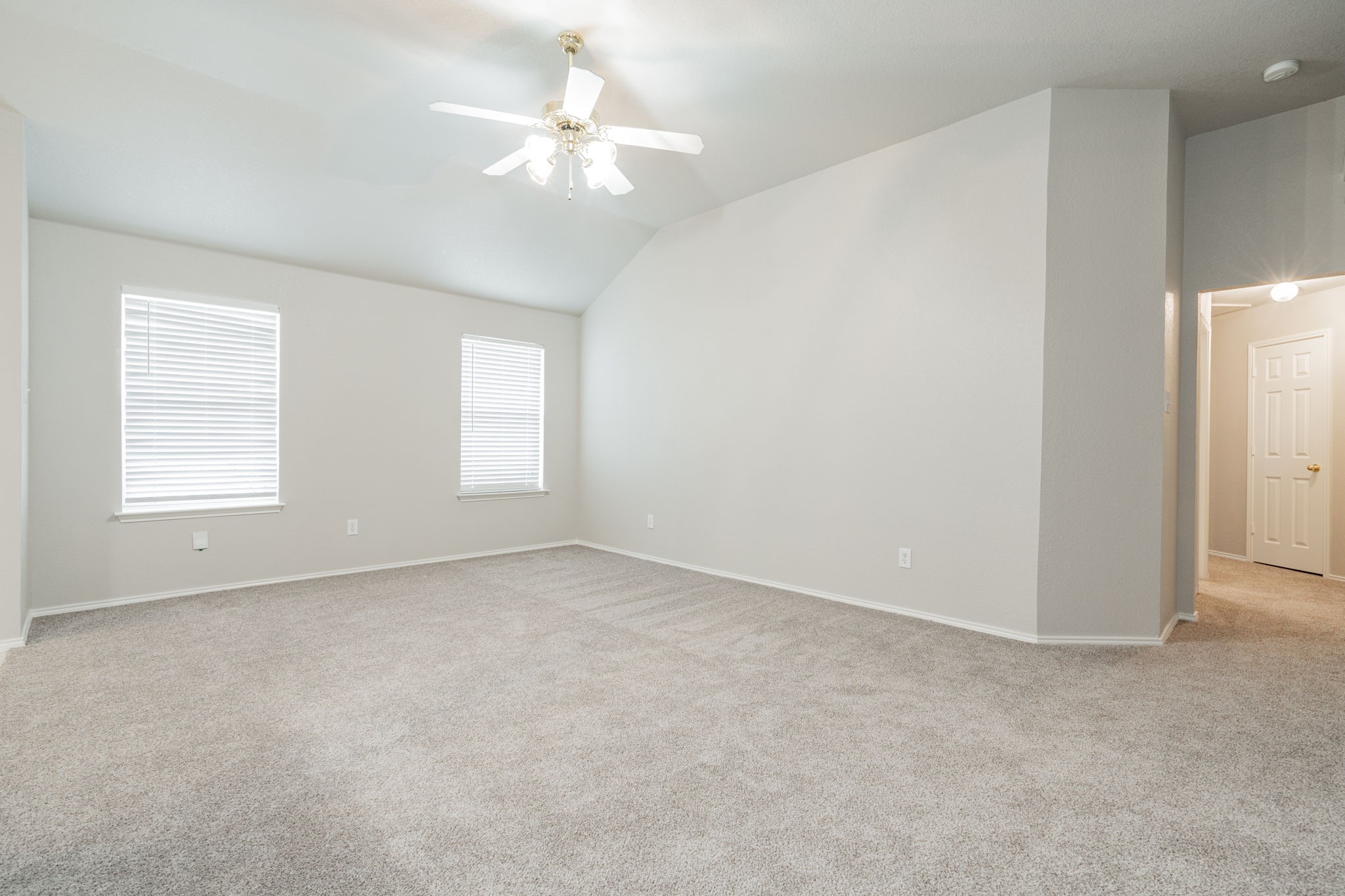 5005 Mountain Spring Trail