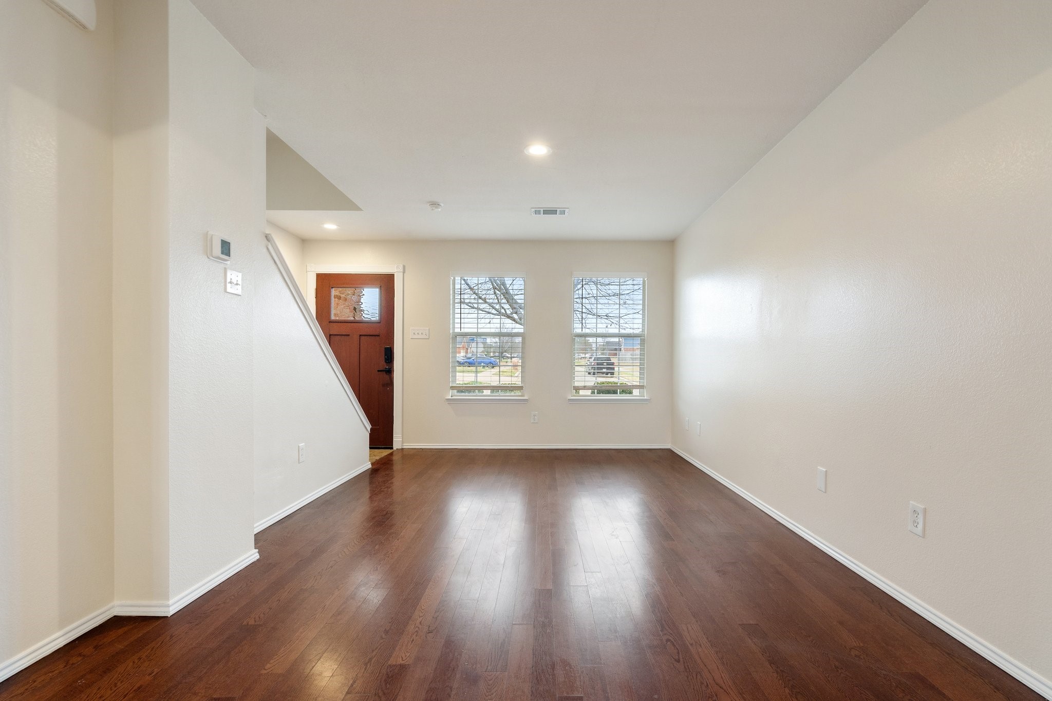 817 Dakota Lane