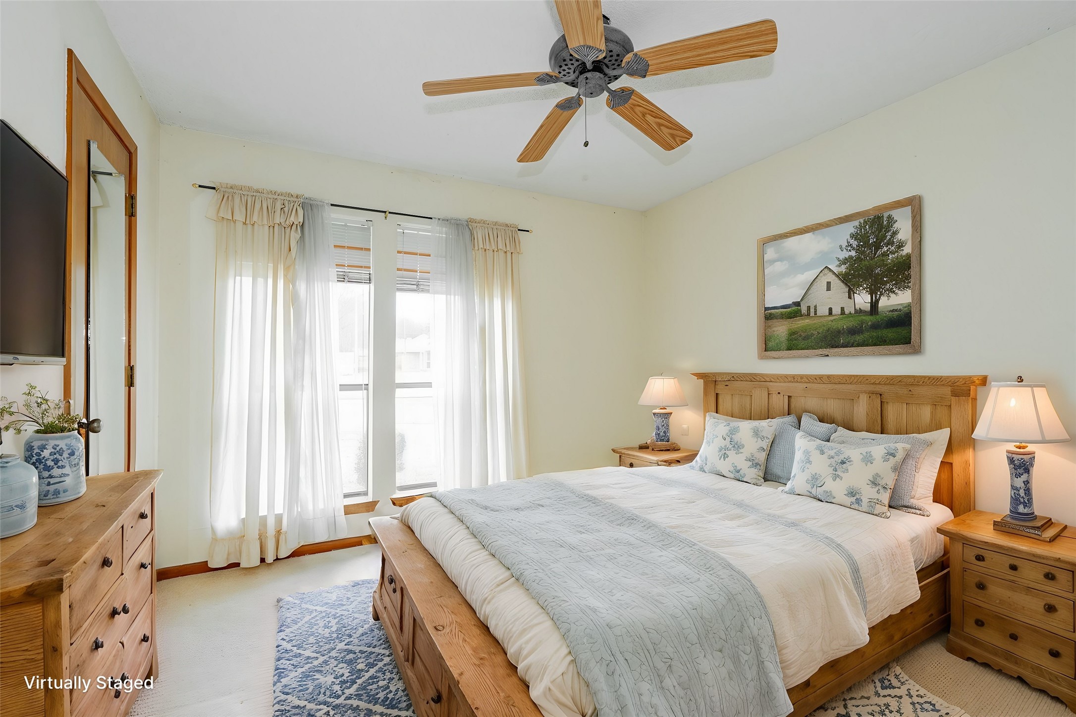 825 Lakeshore Drive