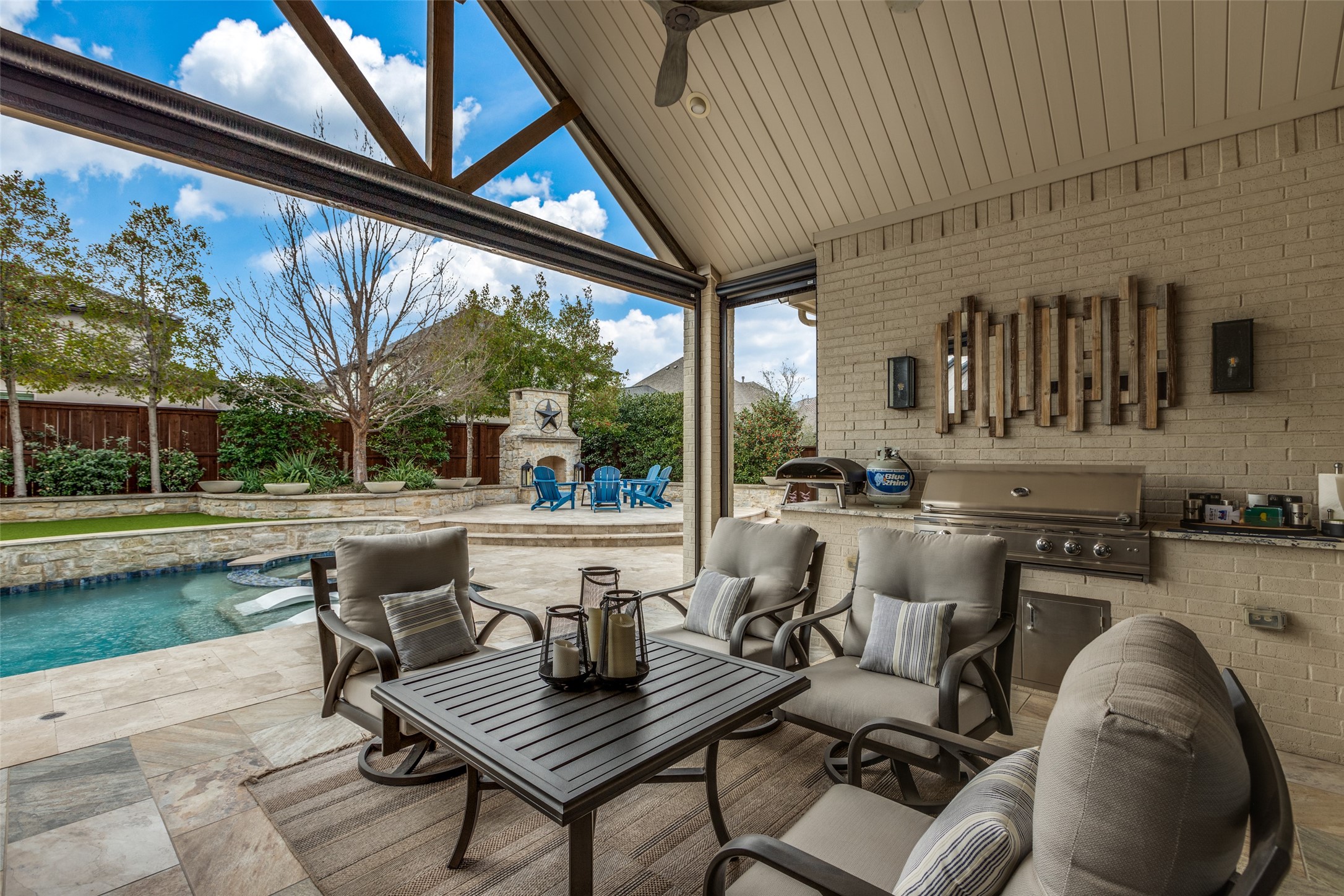 851 Overlook Drive