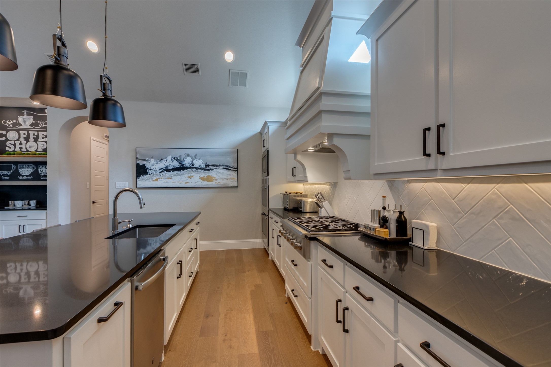 851 Overlook Drive