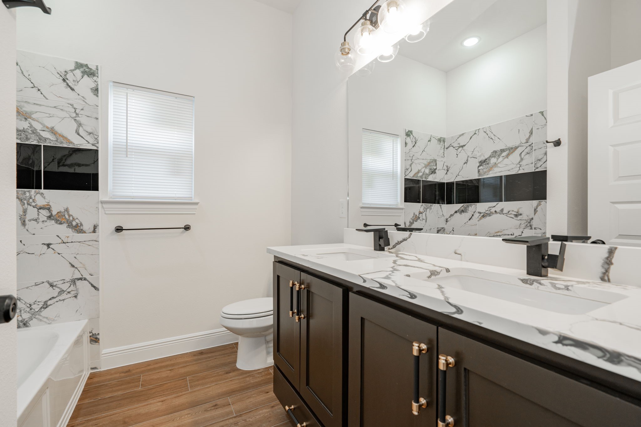 4315 Colonial Avenue