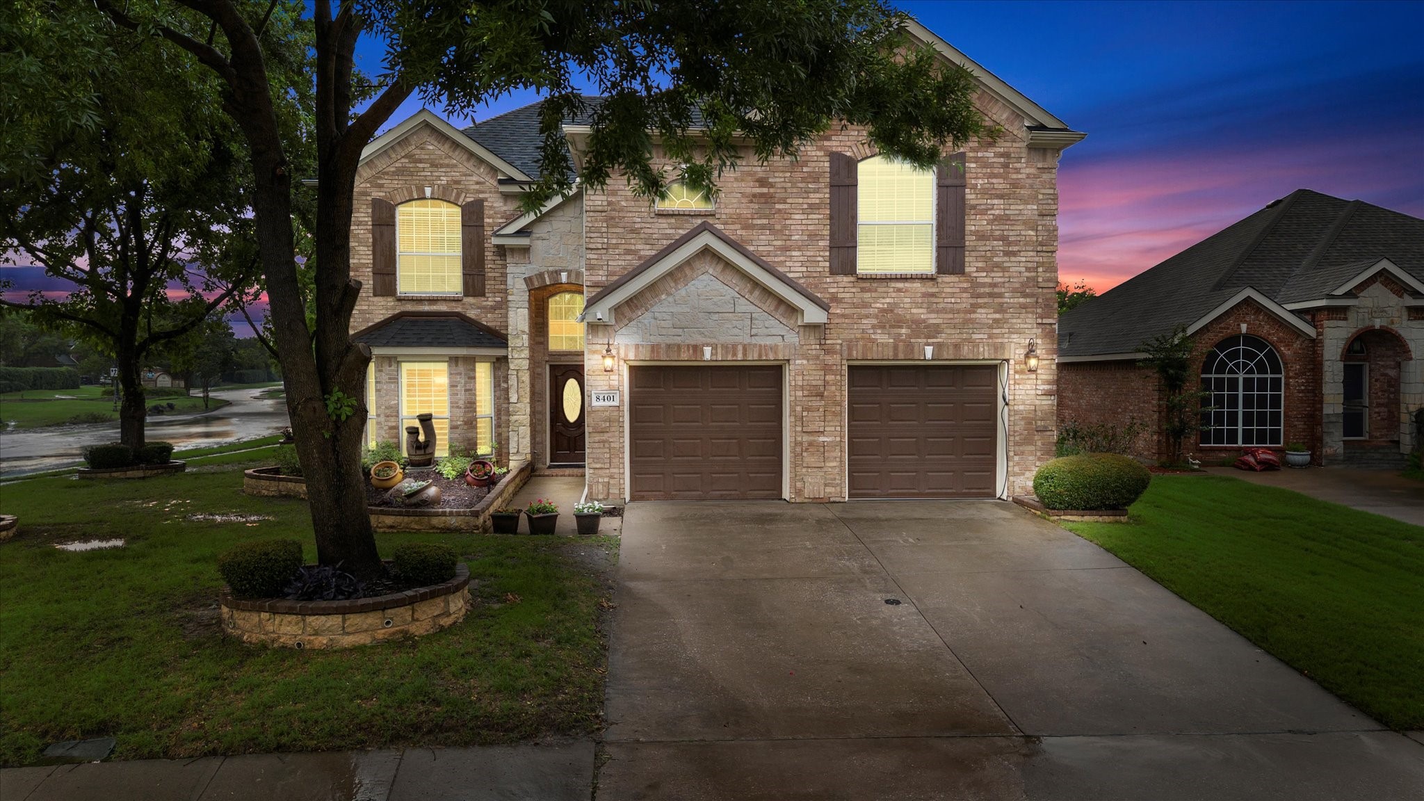 8401 Lighthouse Drive