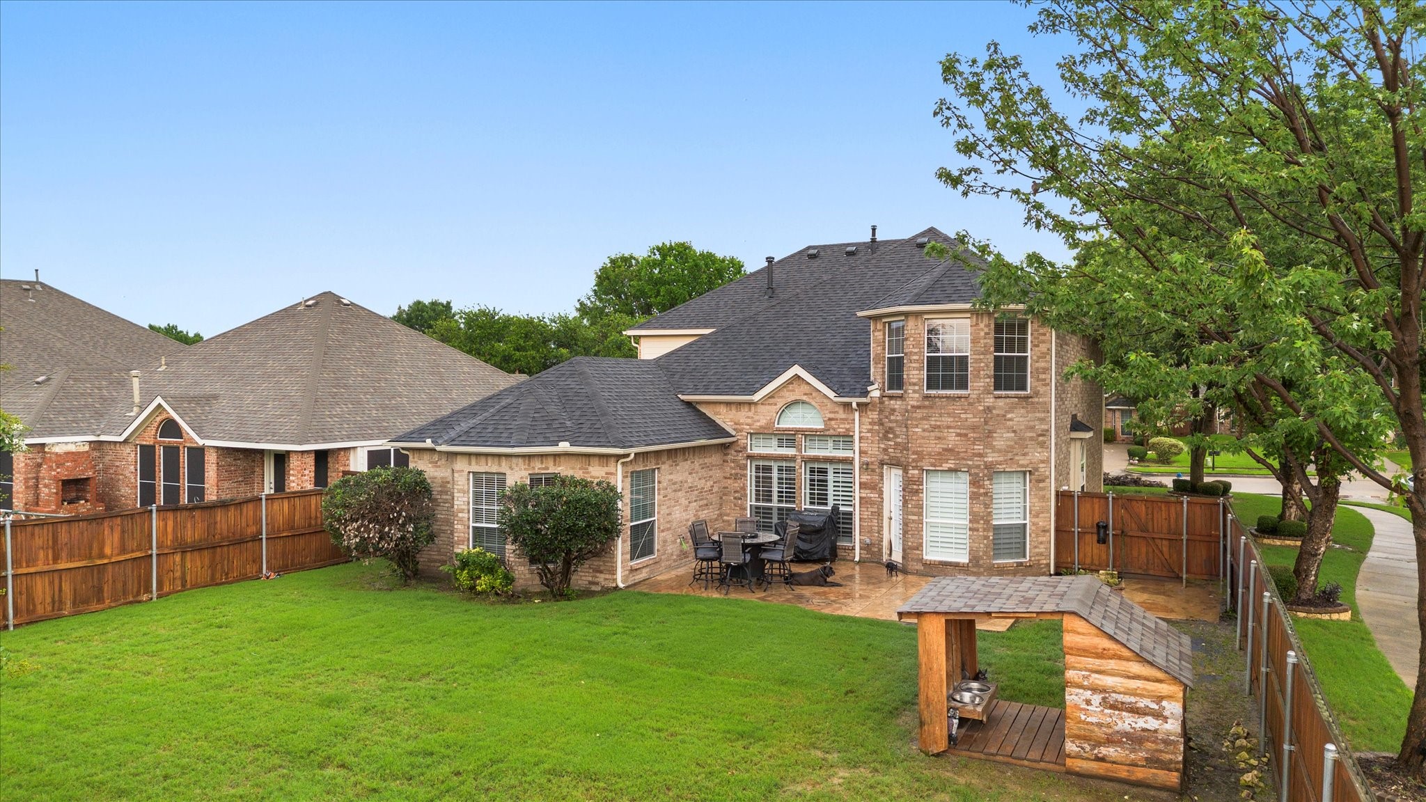 8401 Lighthouse Drive
