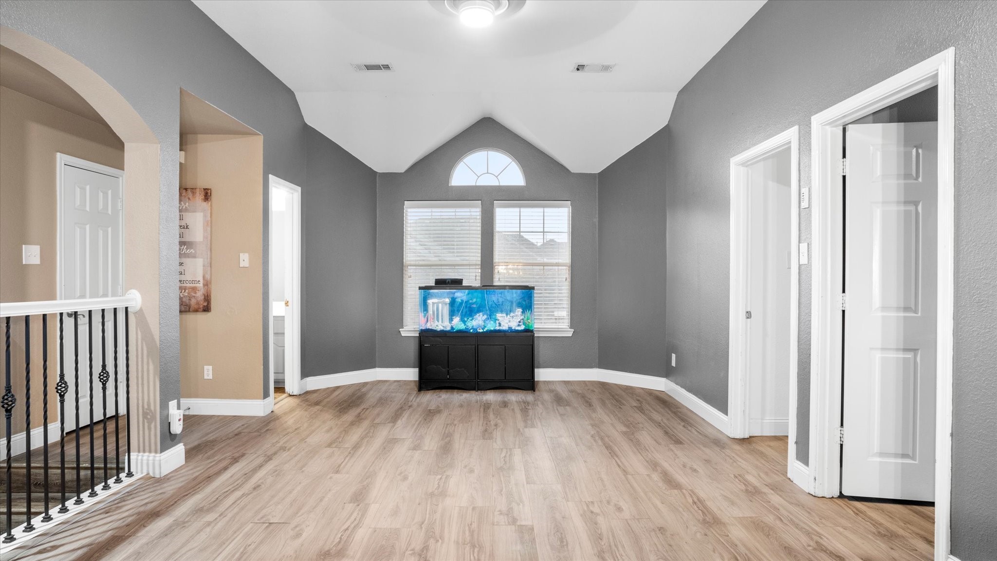 8401 Lighthouse Drive