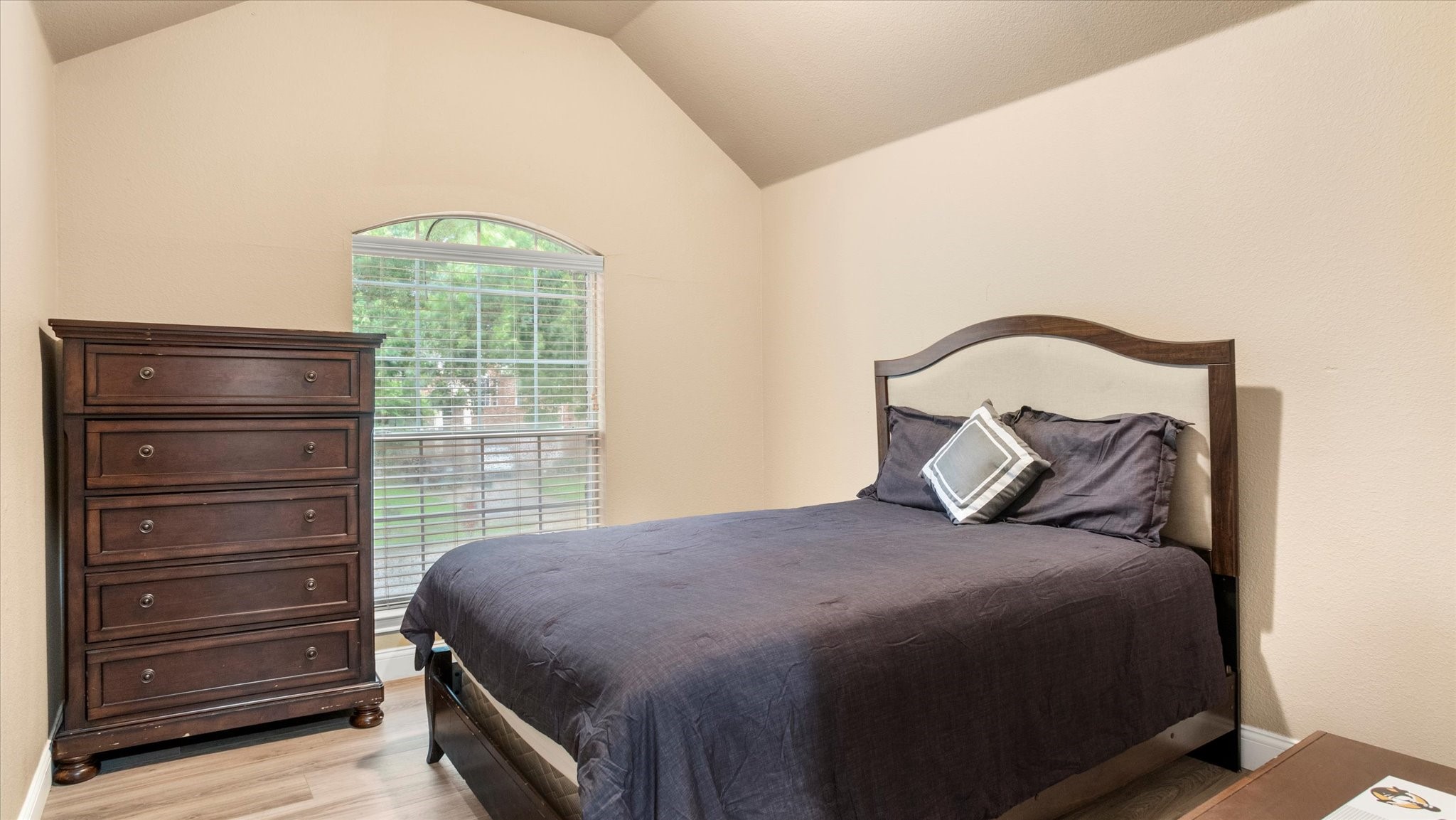 8401 Lighthouse Drive