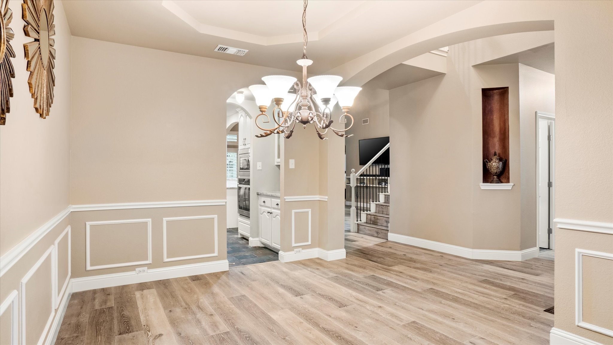 8401 Lighthouse Drive
