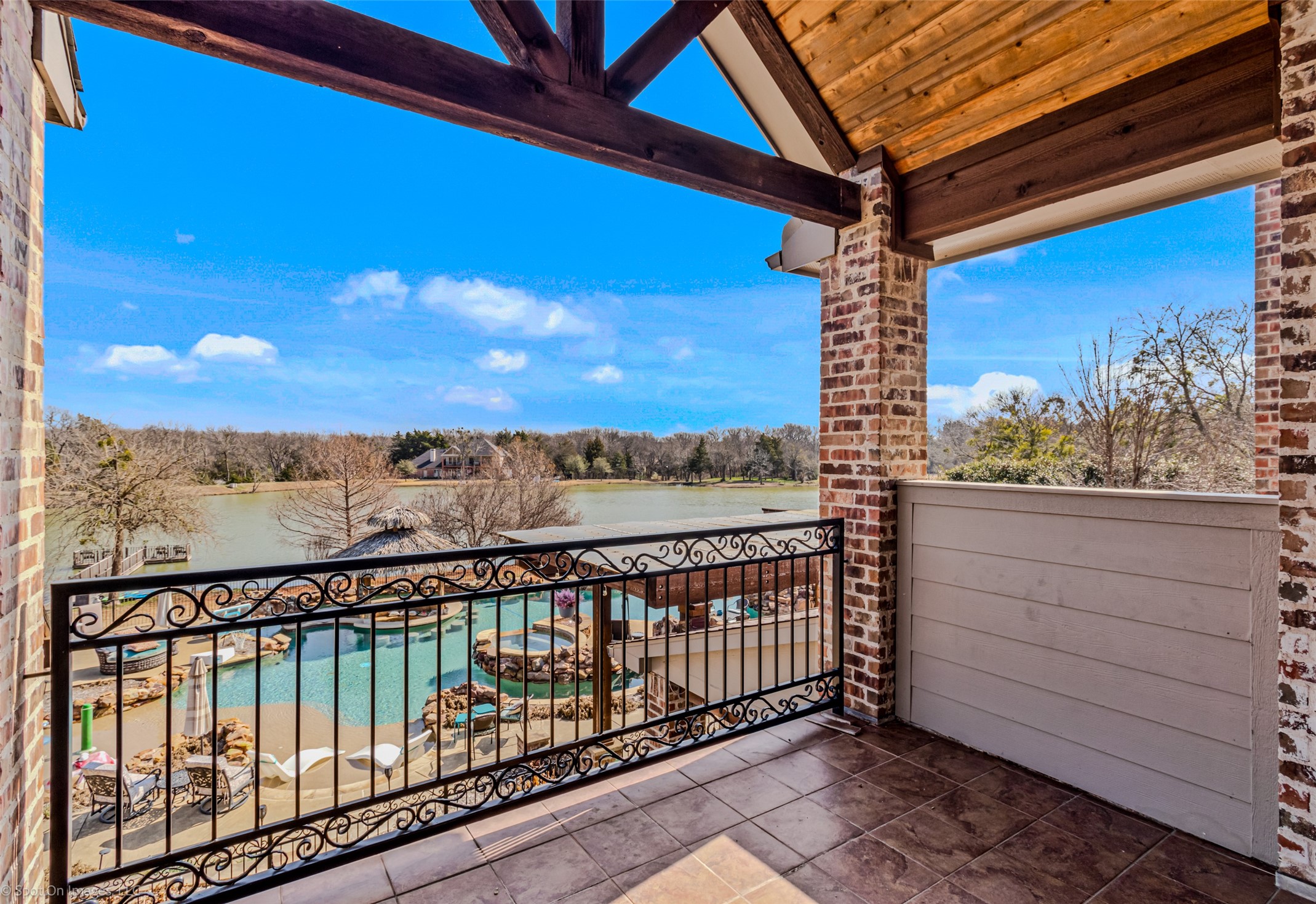 3888 N State Hwy 205