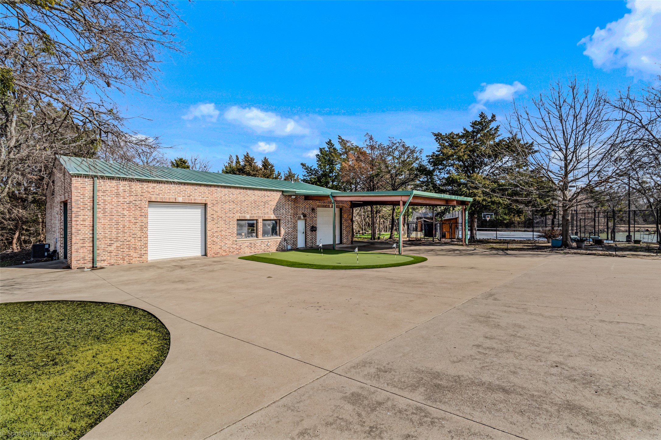 3888 N State Hwy 205