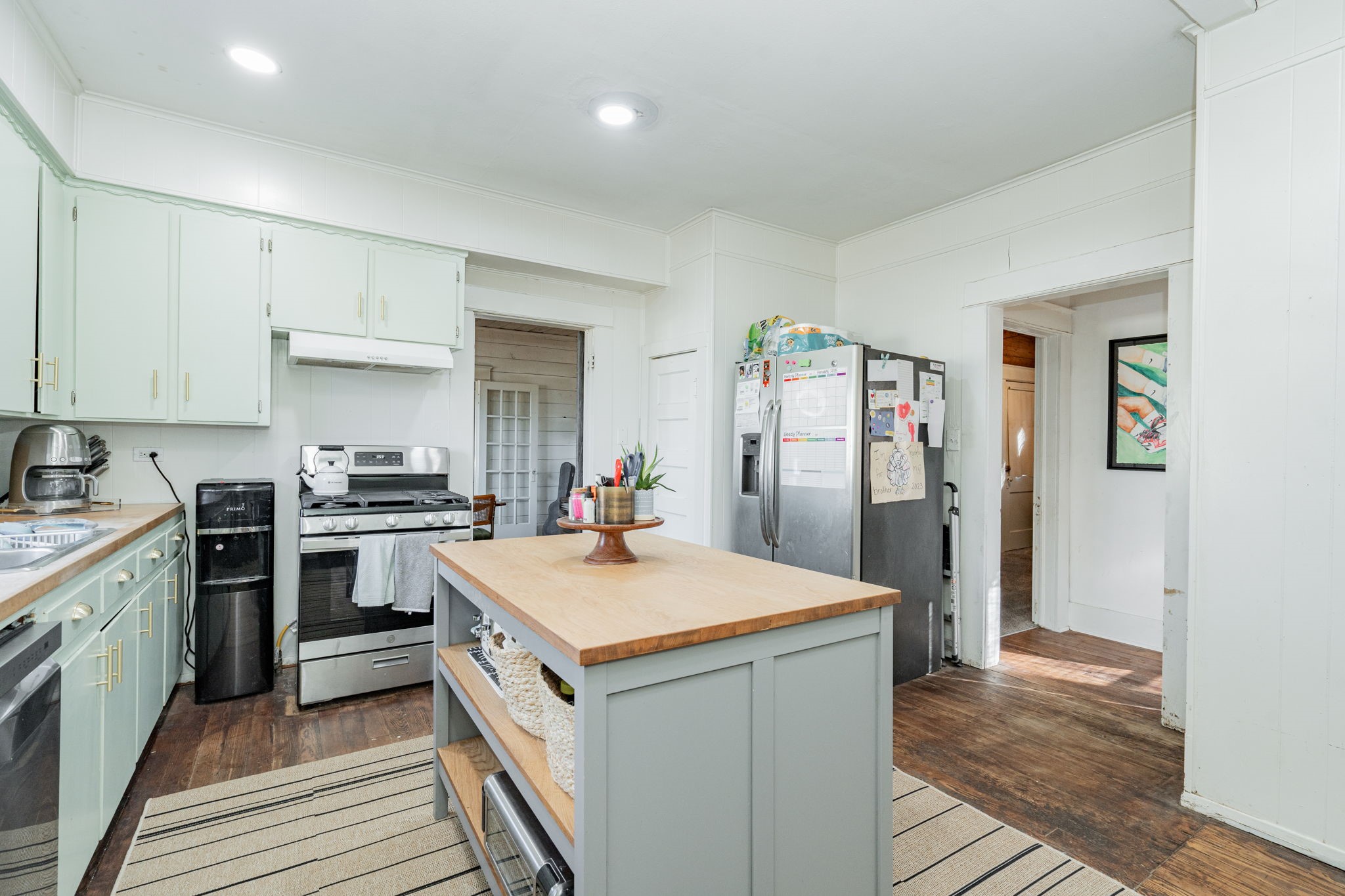 415 N 1st Street