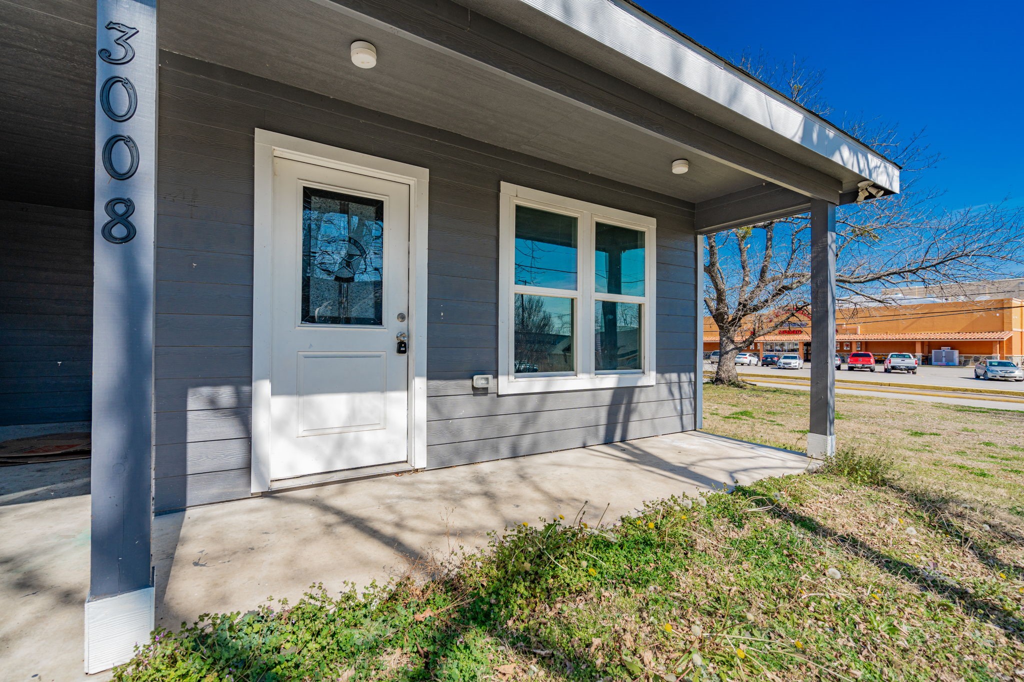 3008 Pickett Street