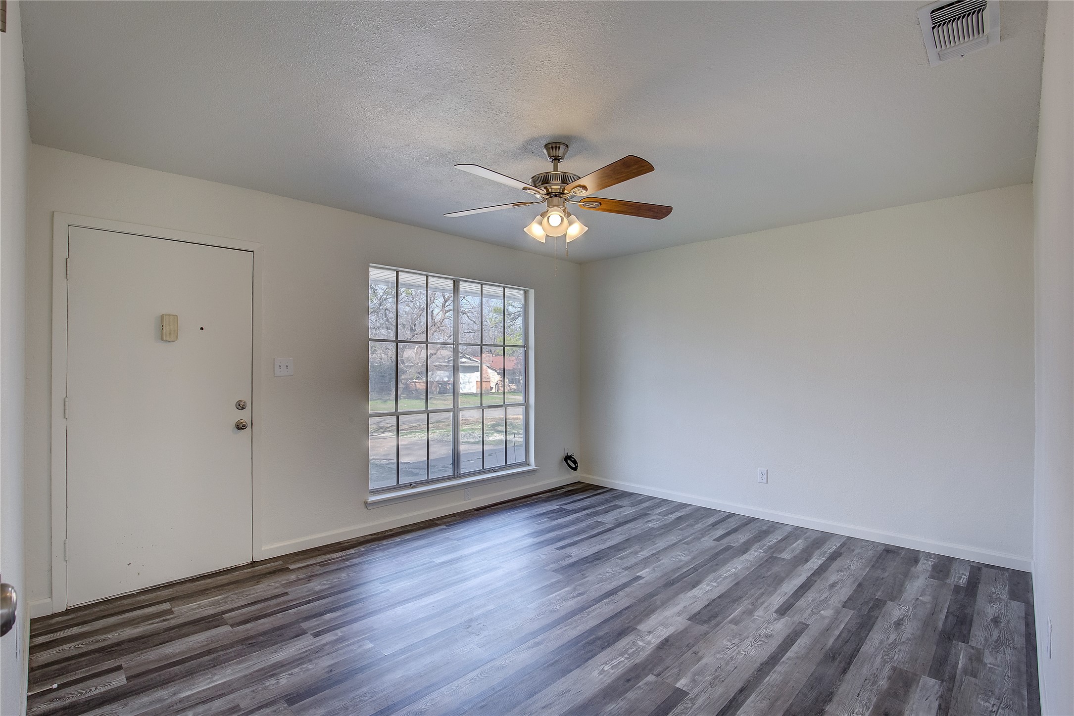 6511 Finch Drive