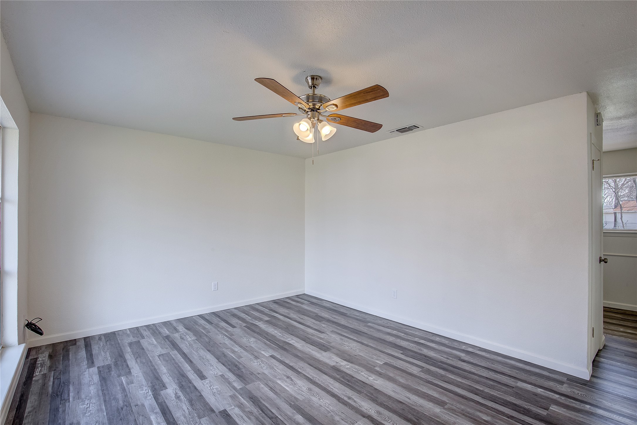 6511 Finch Drive