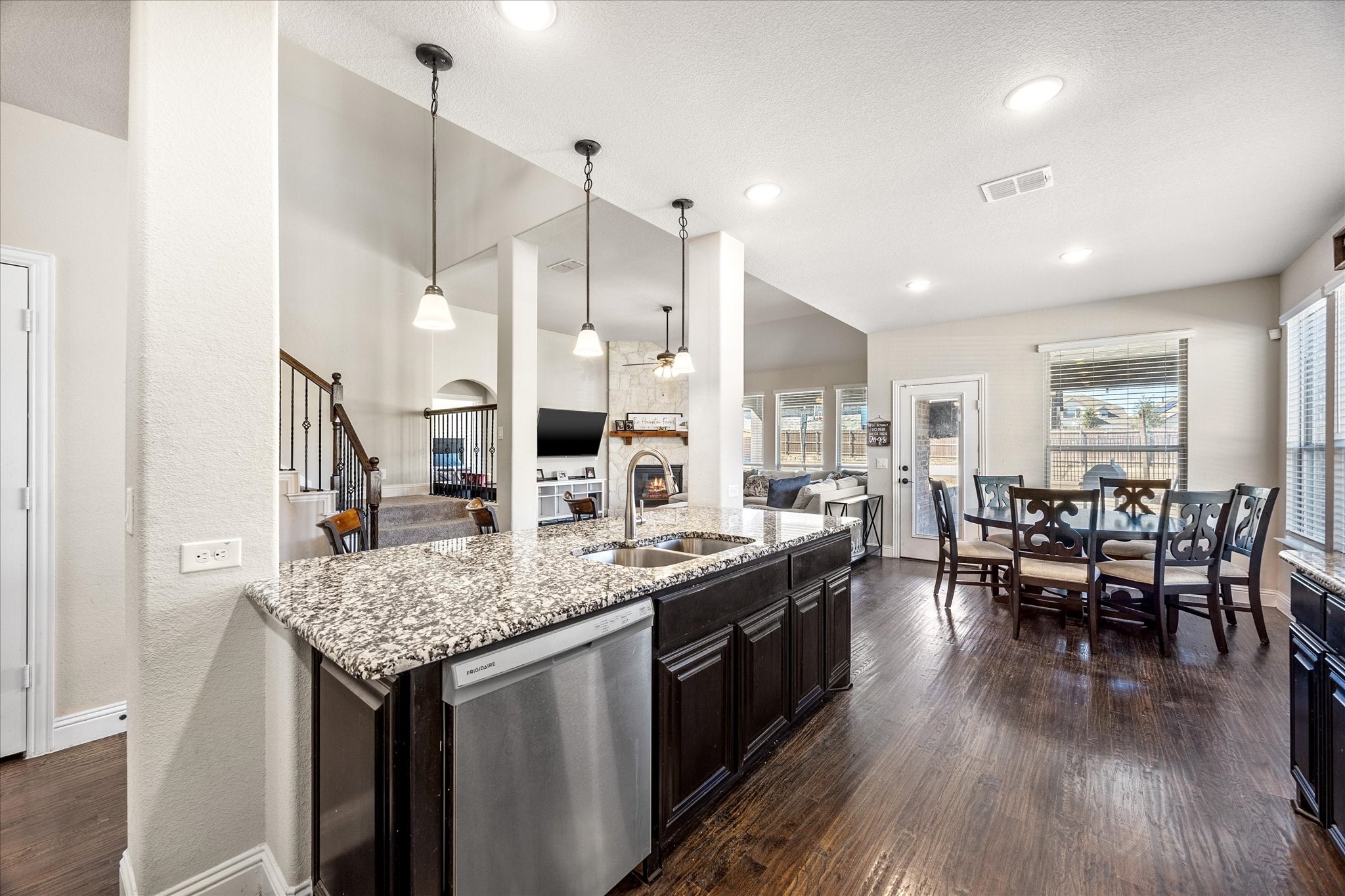 2107 Stilton Cove