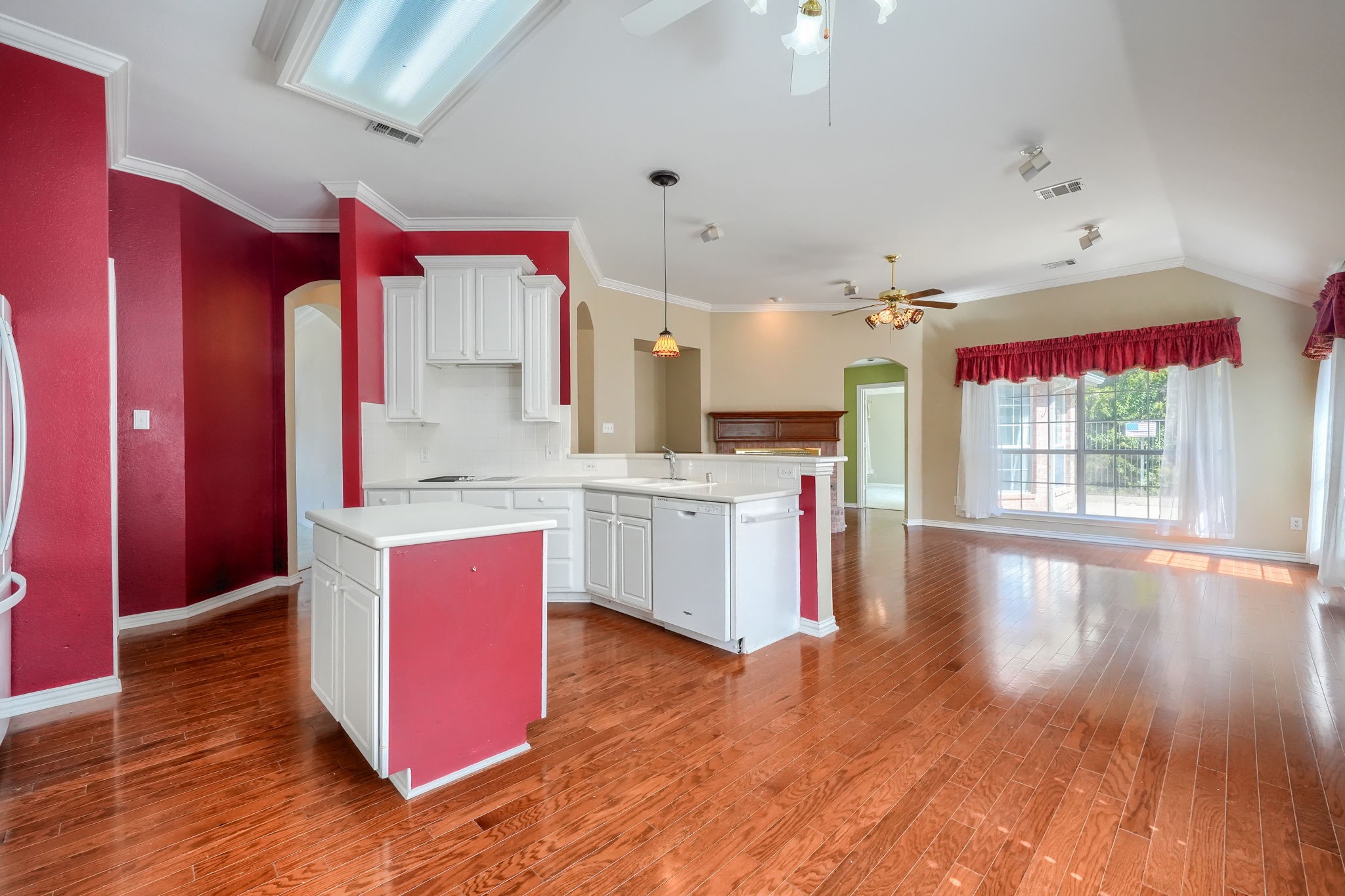 1931 Gullwing Drive