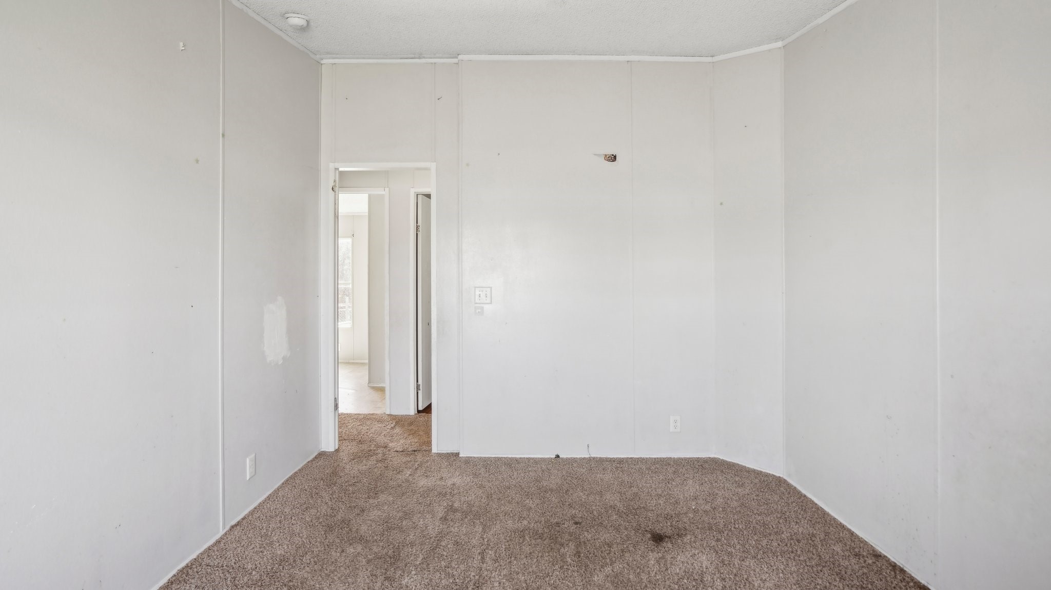 105 Billabong Court