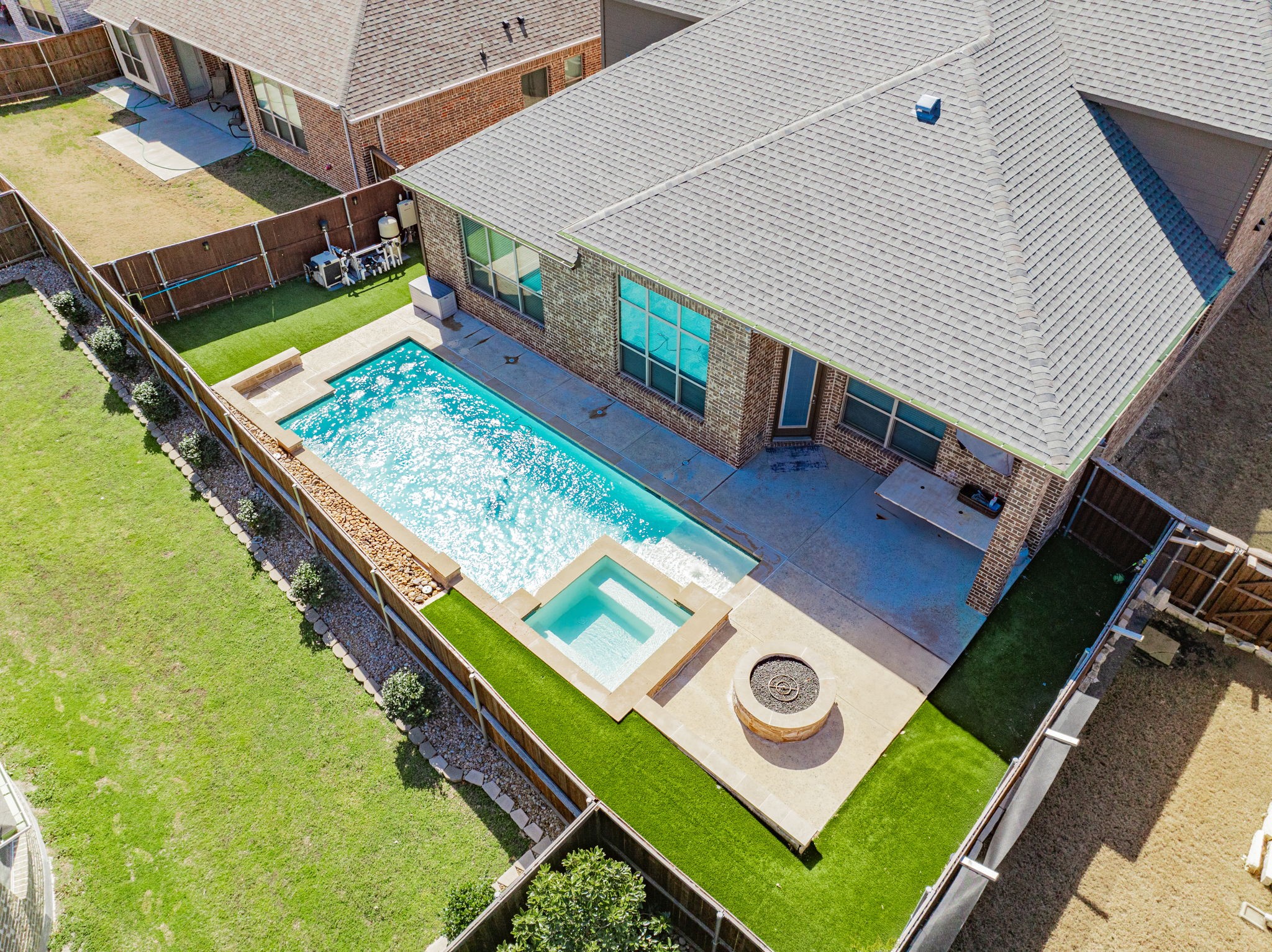 946 Amber Knoll Drive