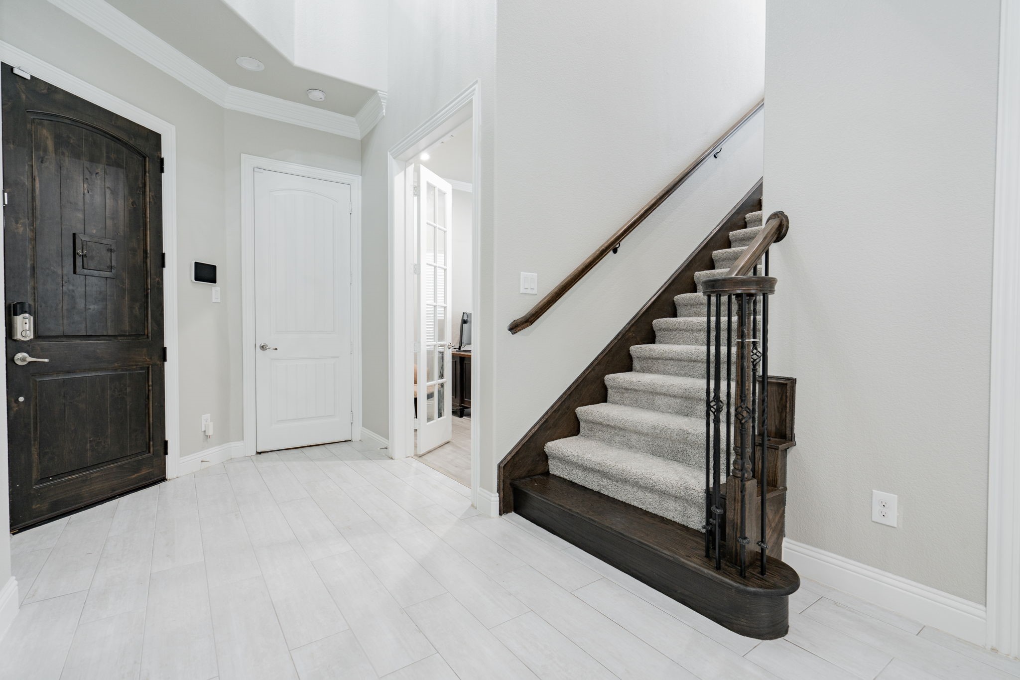 946 Amber Knoll Drive