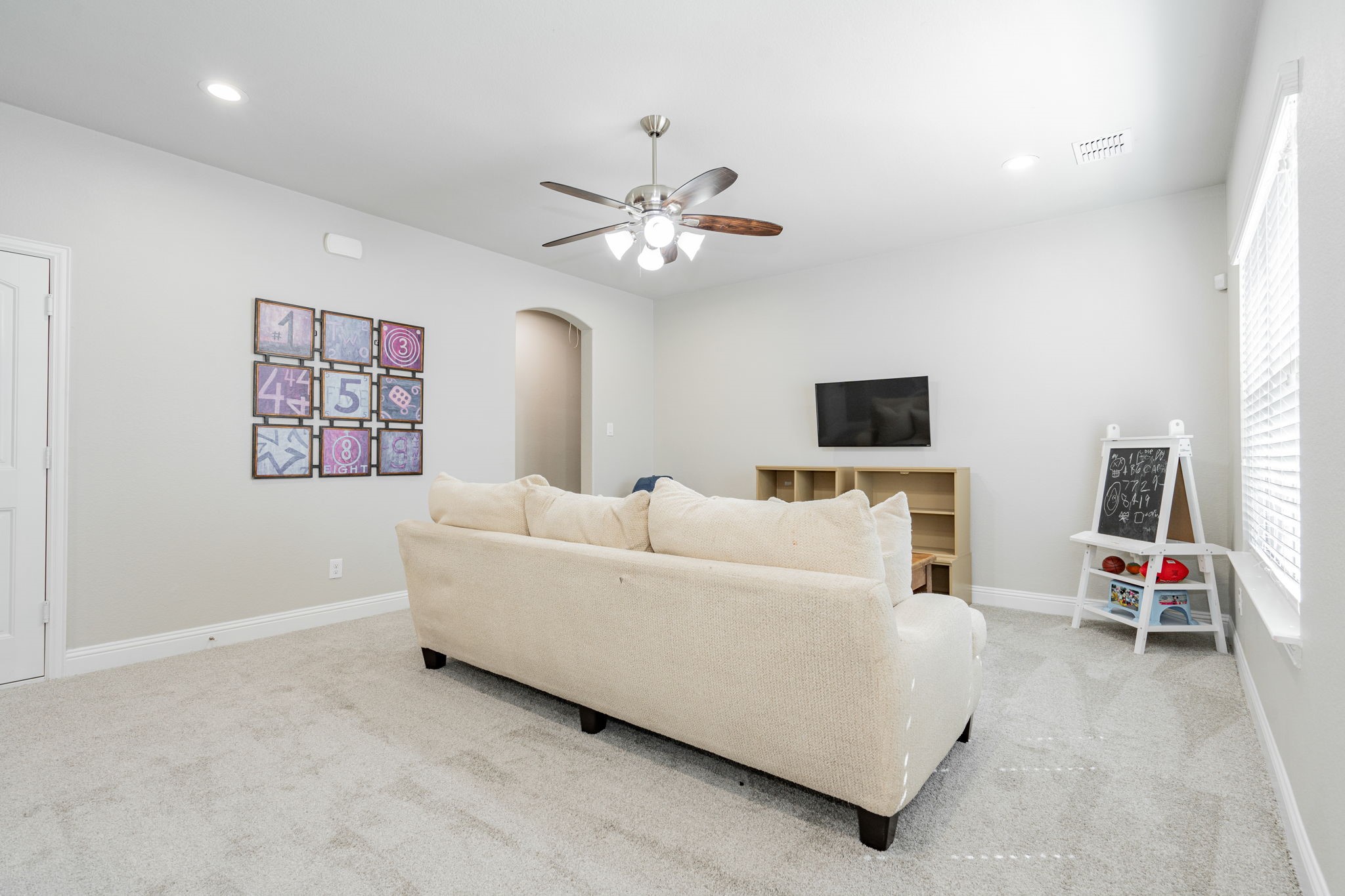 946 Amber Knoll Drive