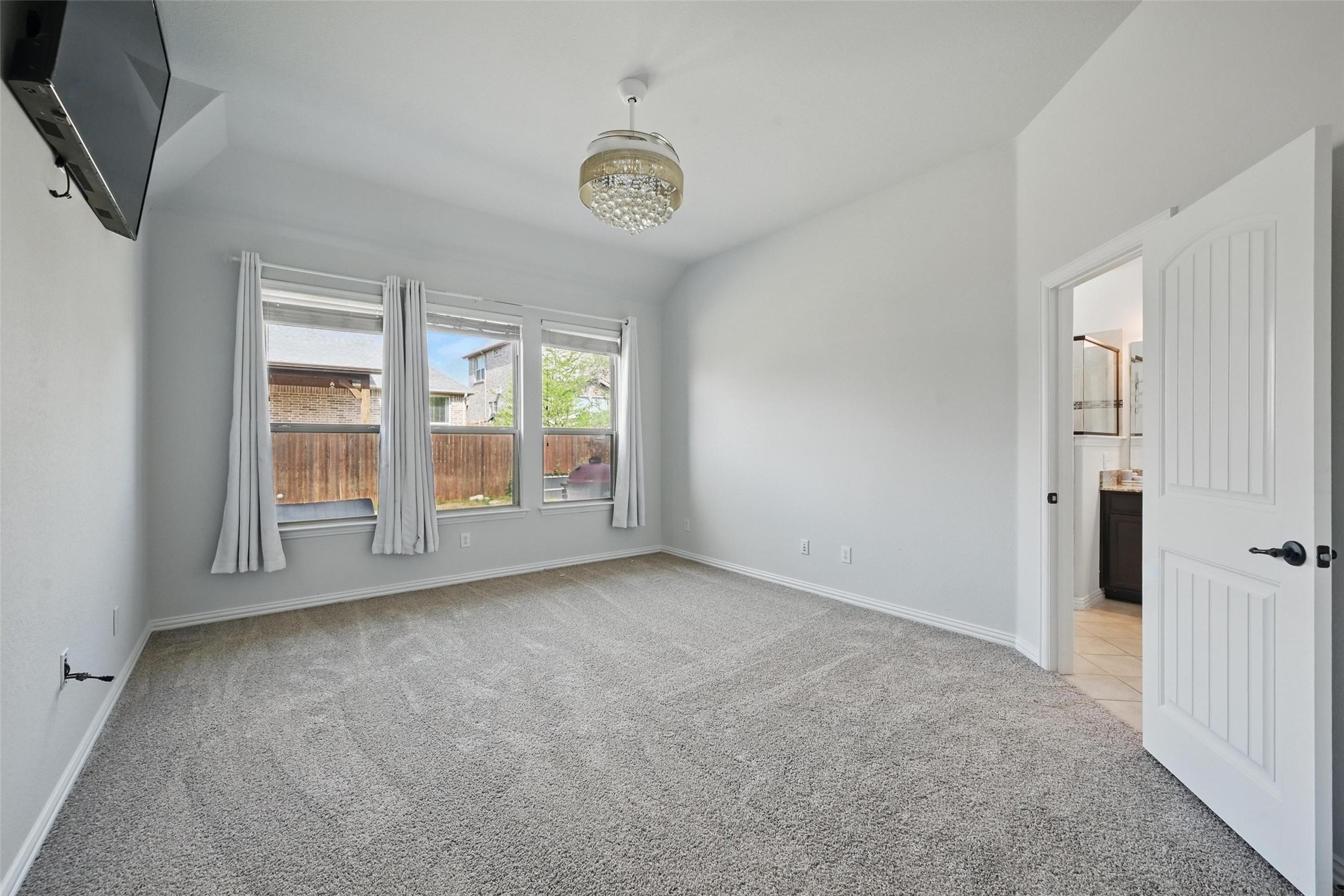 3208 Knoll Pines Road