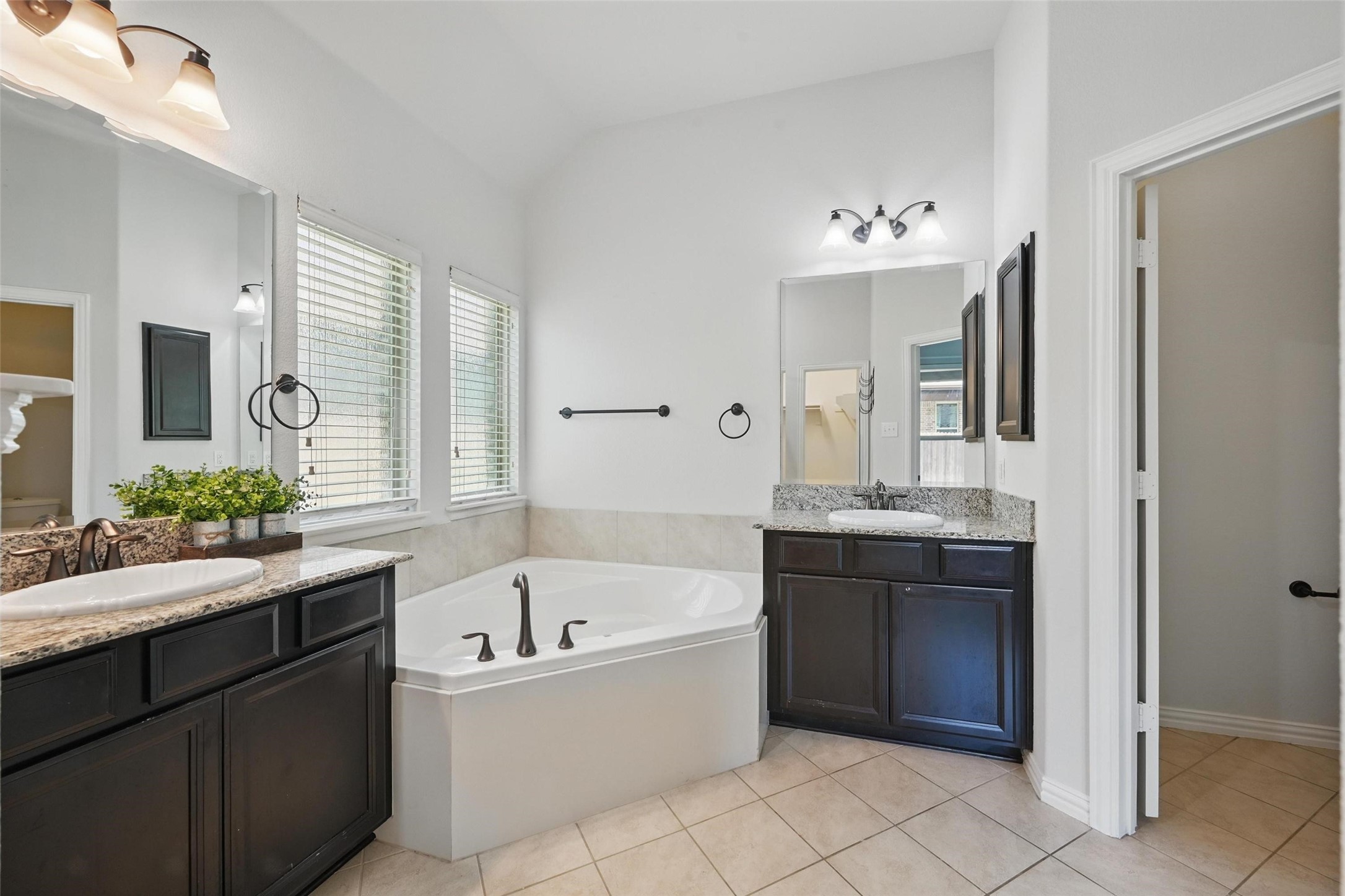 3208 Knoll Pines Road