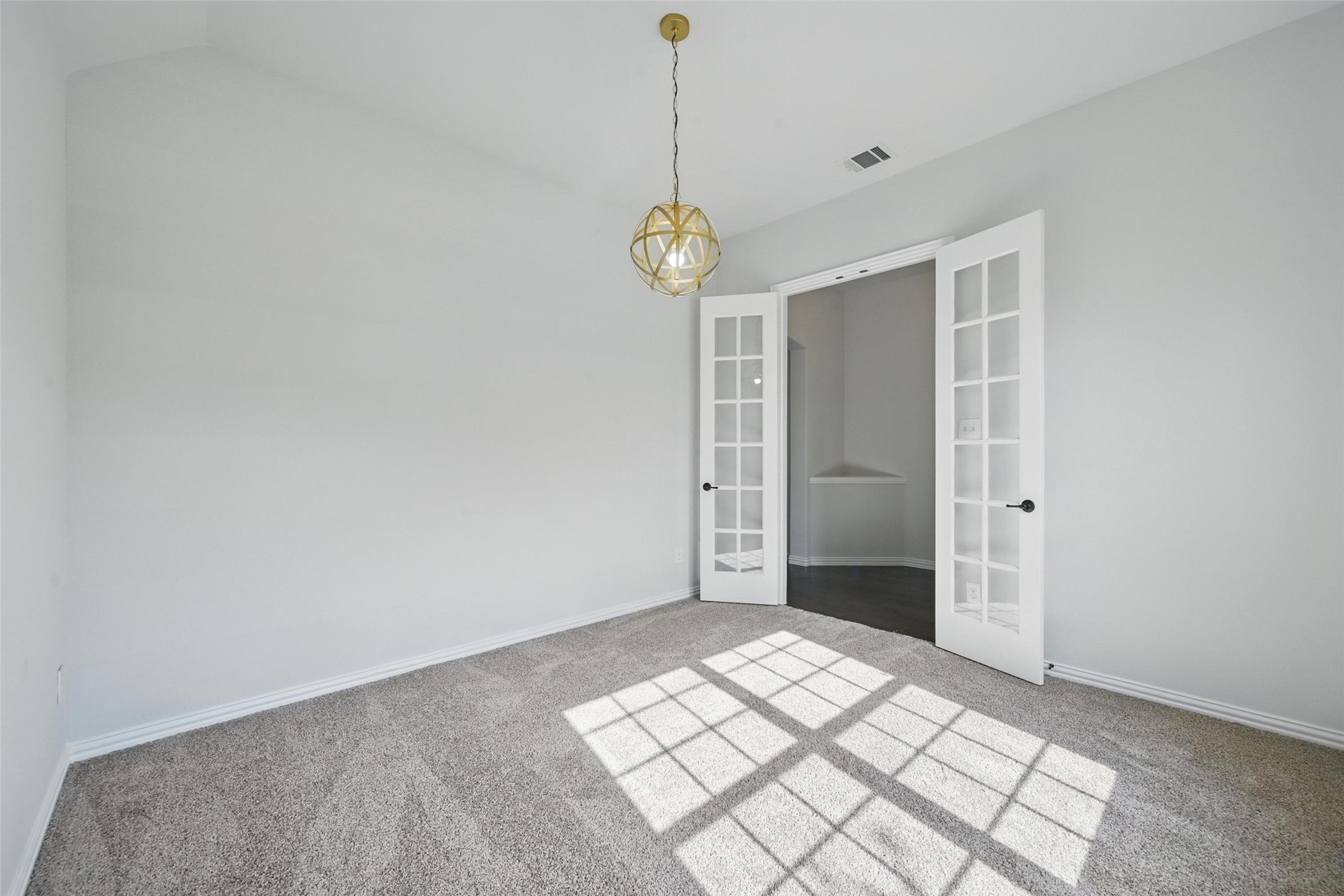 3208 Knoll Pines Road