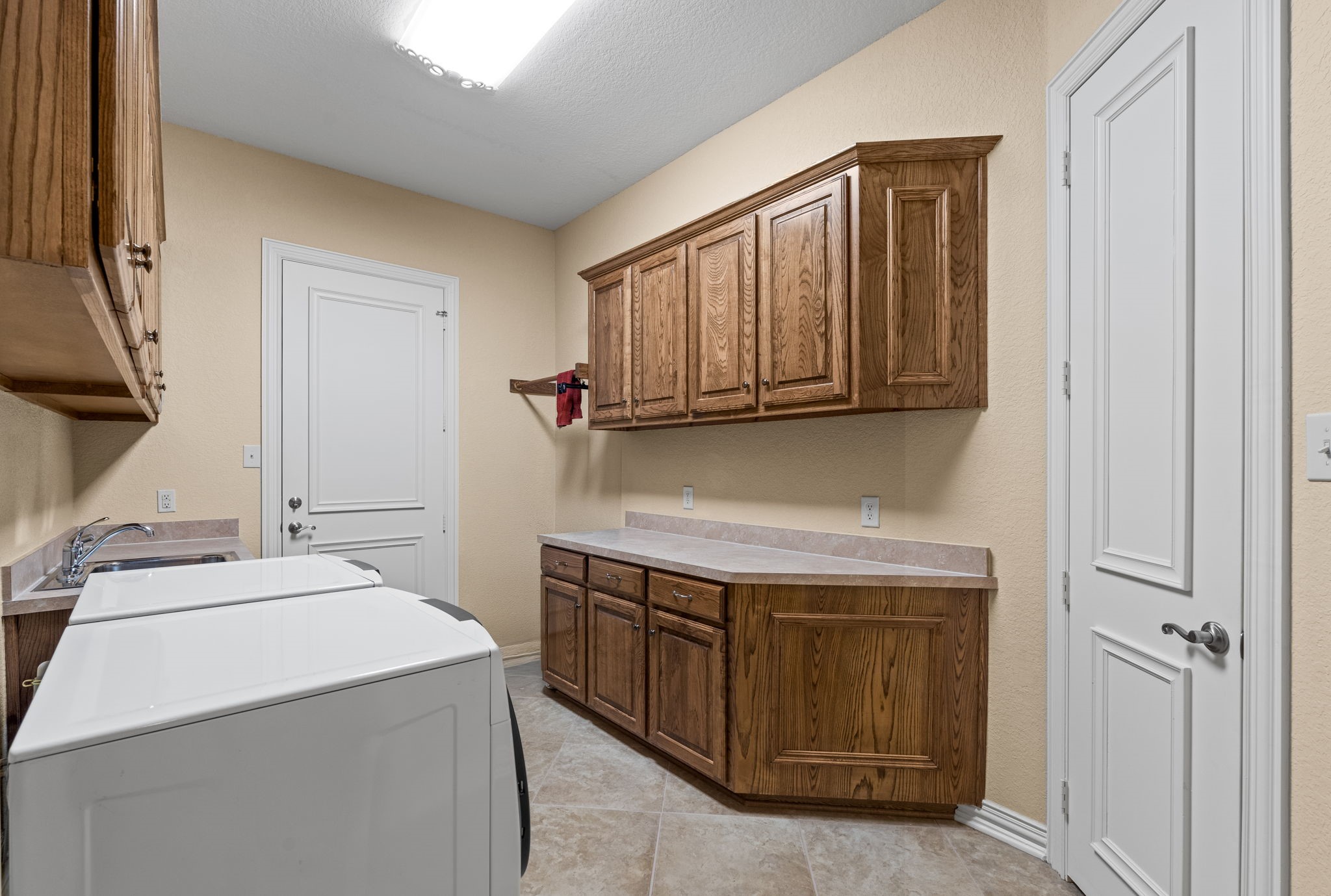 10072 Bluffview Circle
