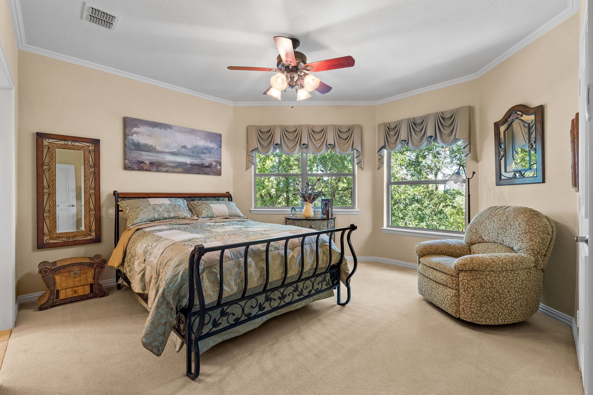 10072 Bluffview Circle