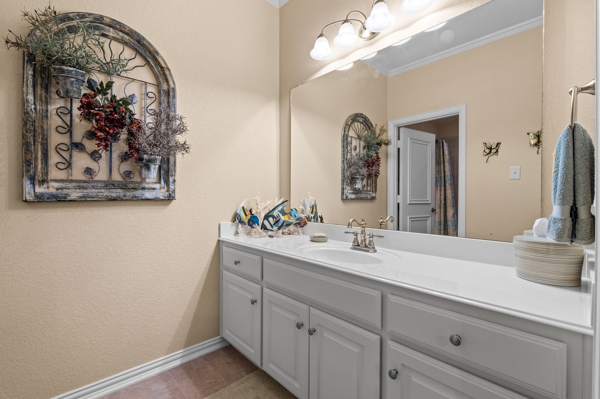 10072 Bluffview Circle