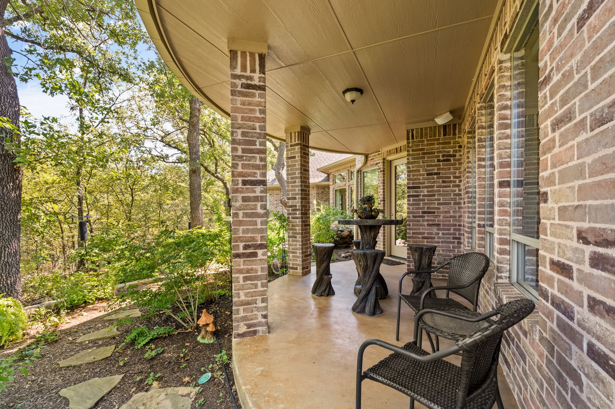 10072 Bluffview Circle