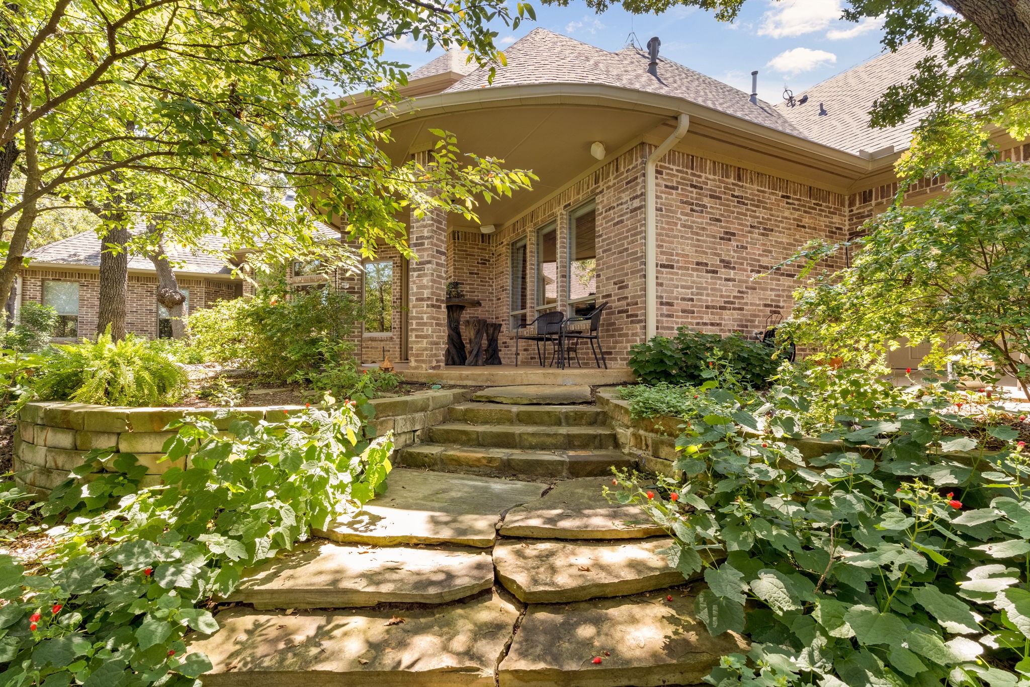 10072 Bluffview Circle