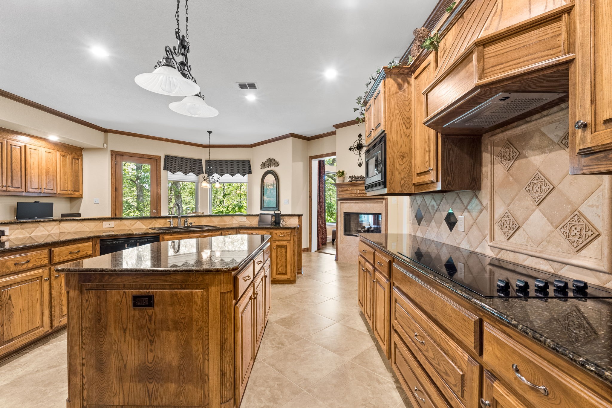 10072 Bluffview Circle