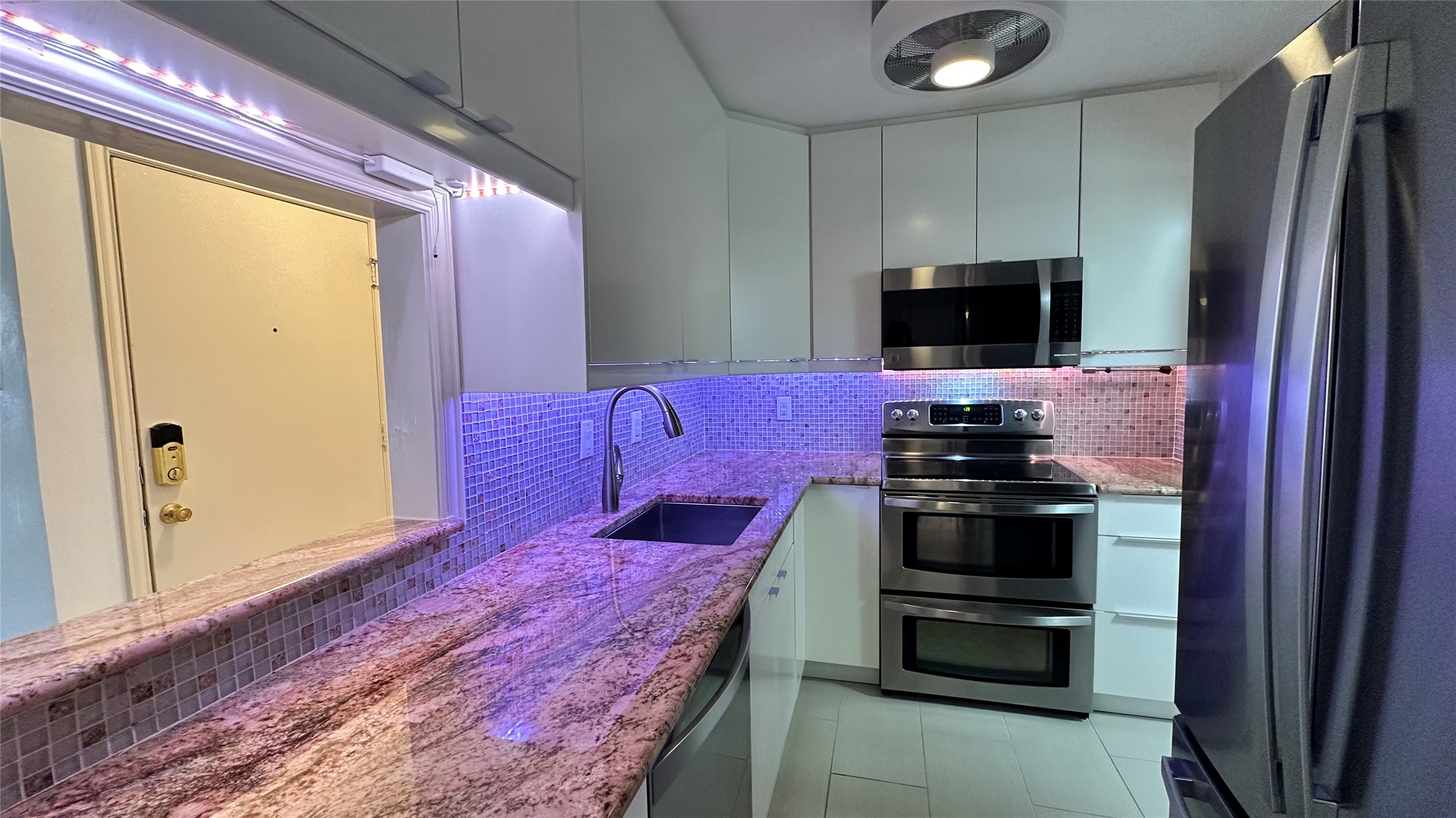 15889 Preston Road 1014