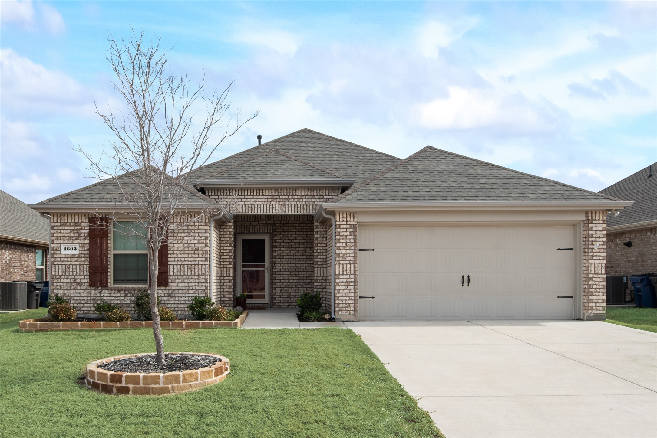 1603 Maple Ridge Drive
