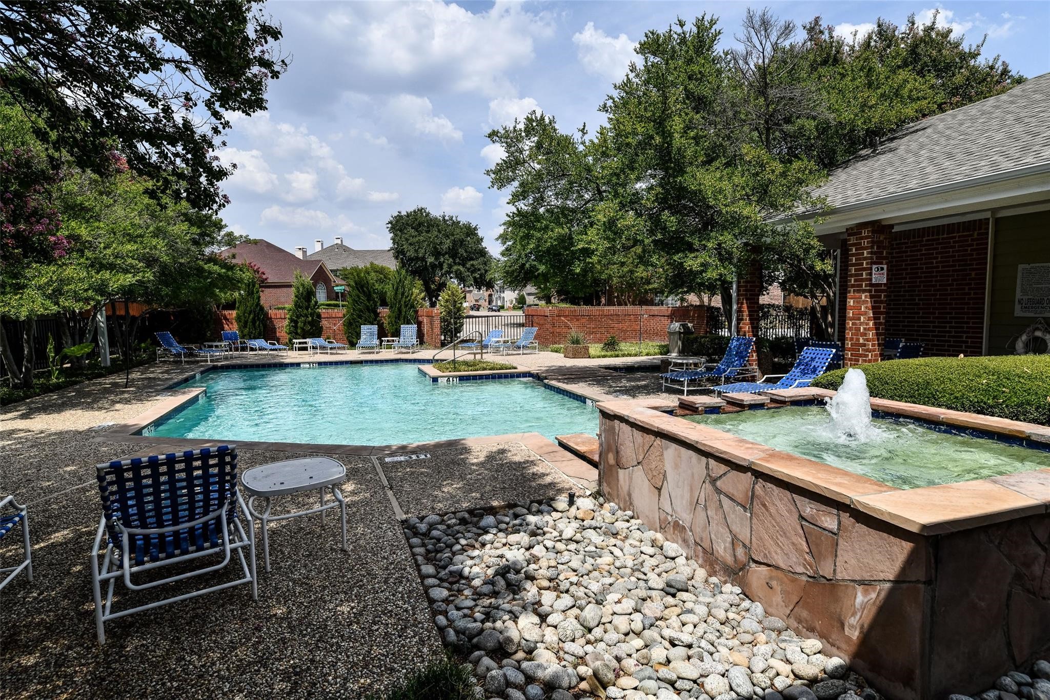 6220 Bentwood Trail 608