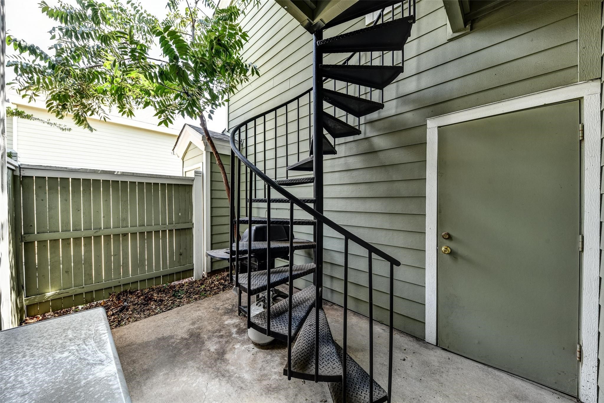 6220 Bentwood Trail 608