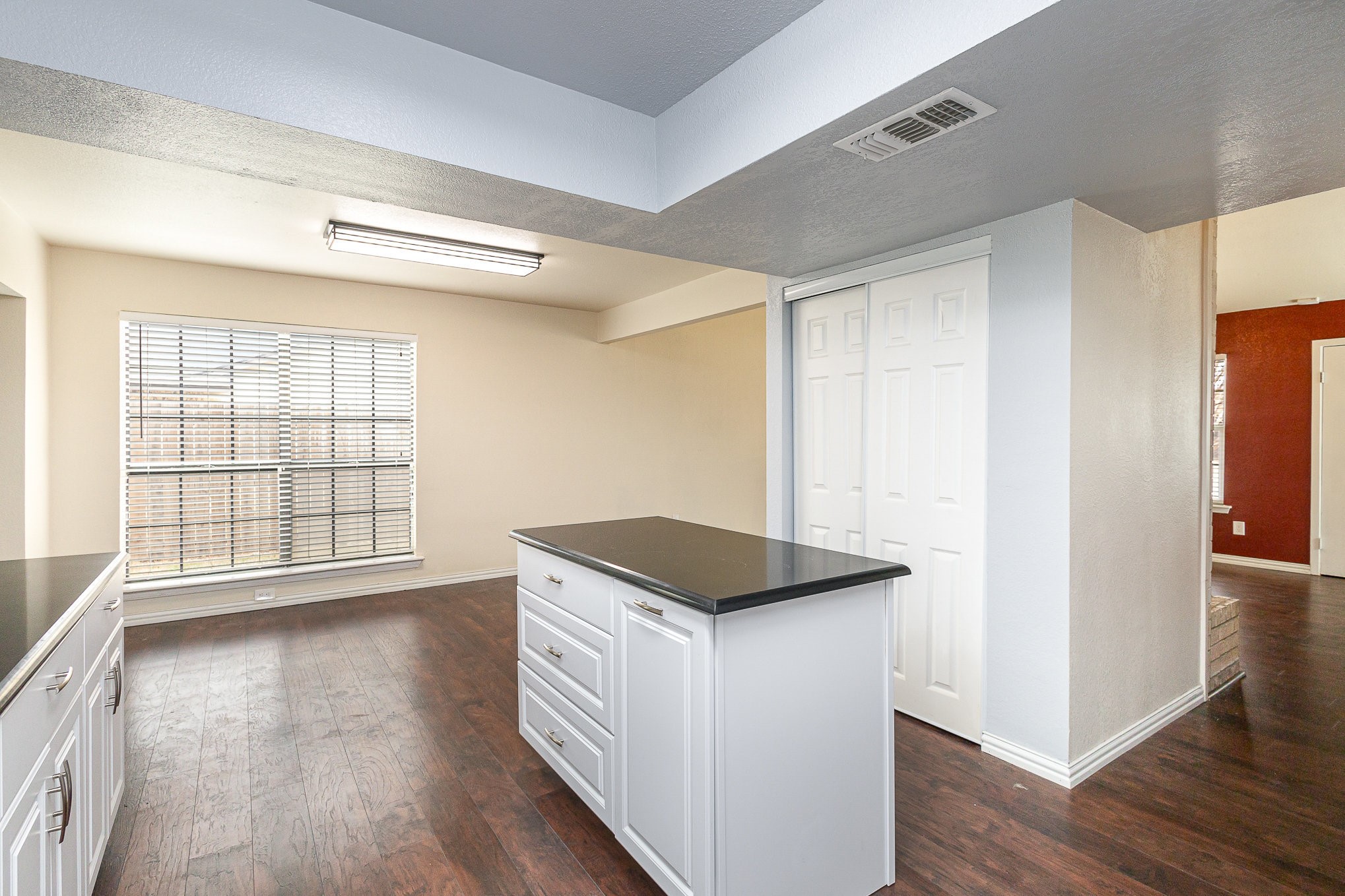 506 Royal Valley Road