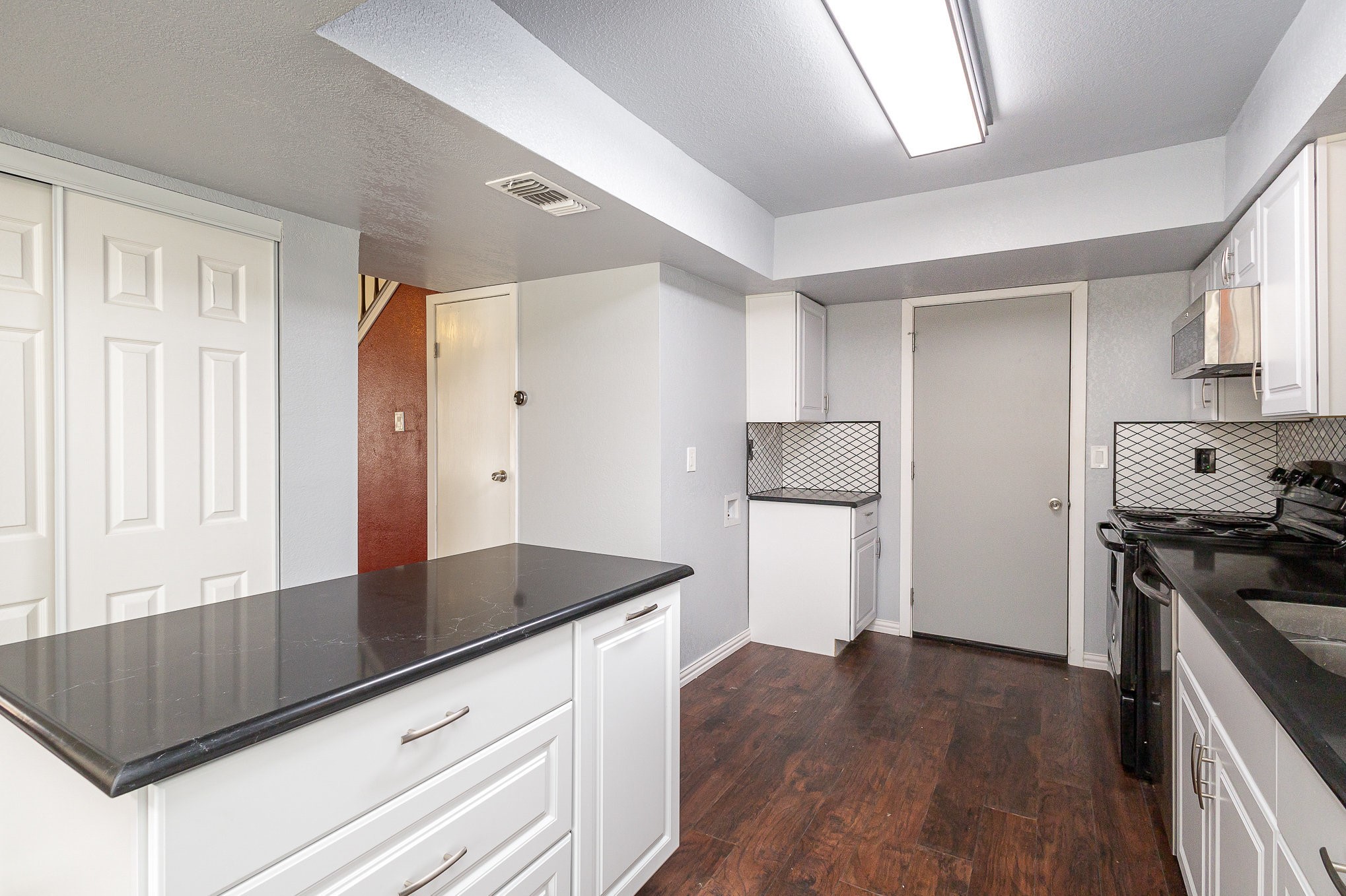 506 Royal Valley Road