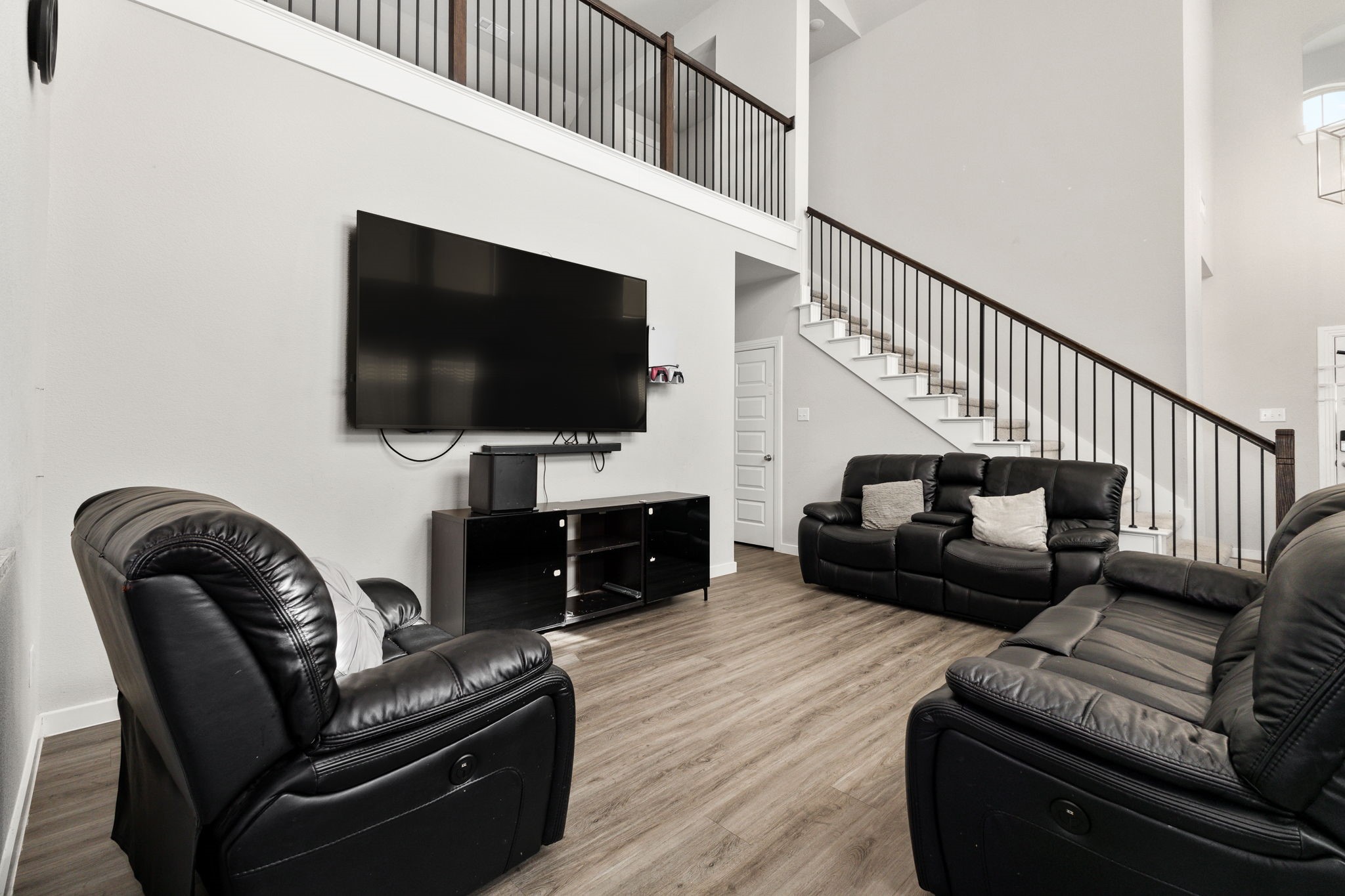 2824 Lolita Way