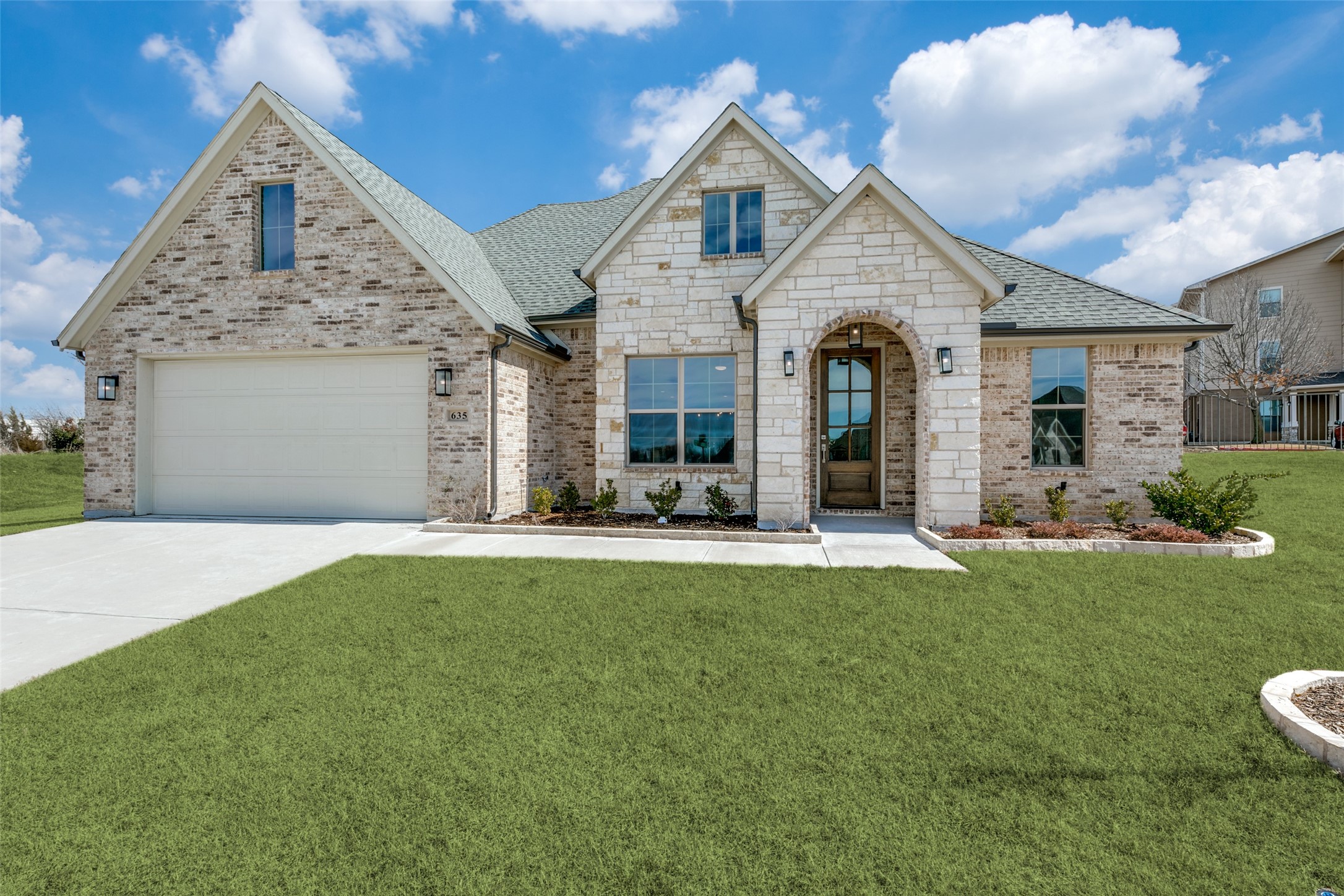635 Community Lane