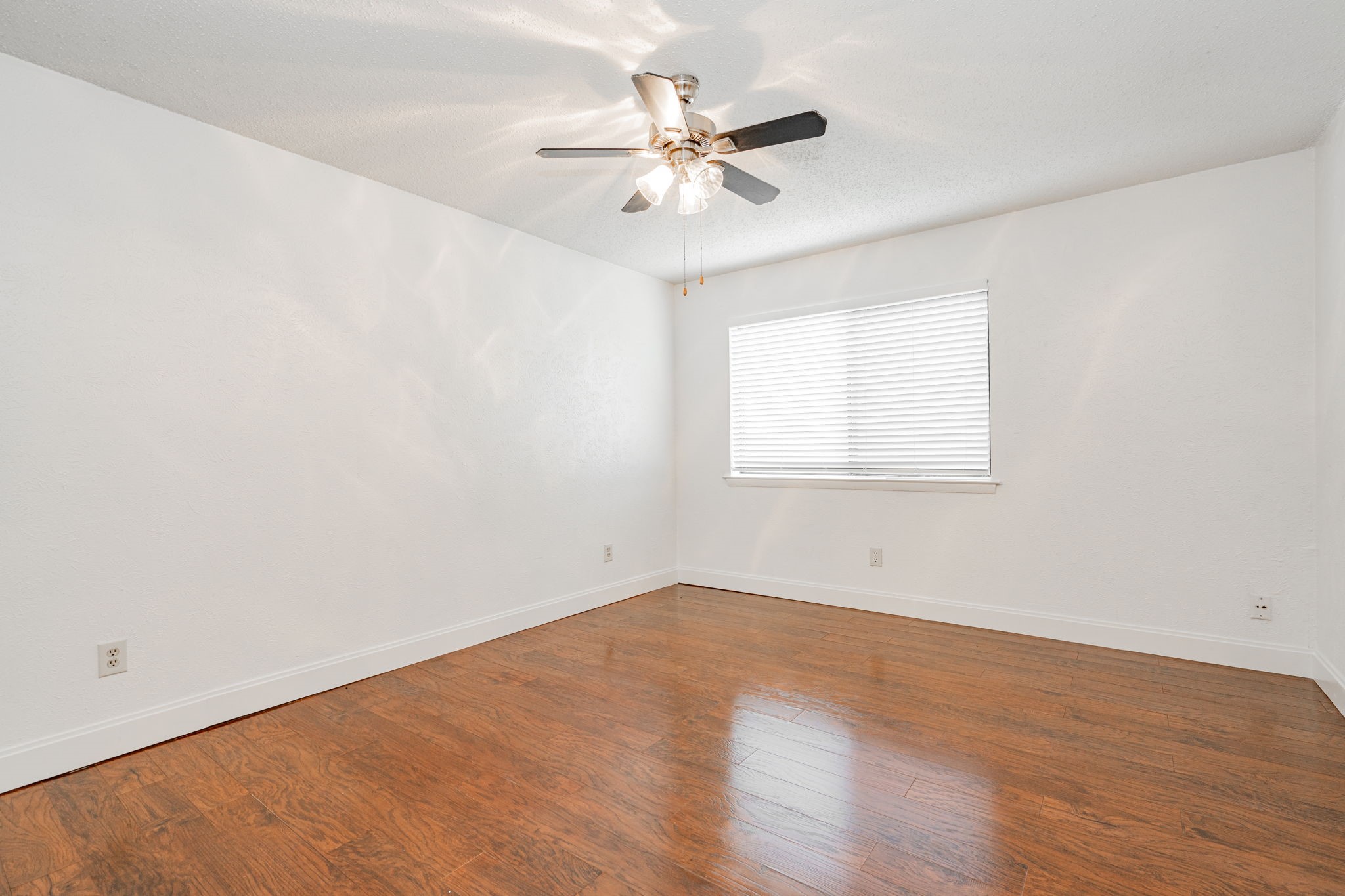 10906 Listi Drive