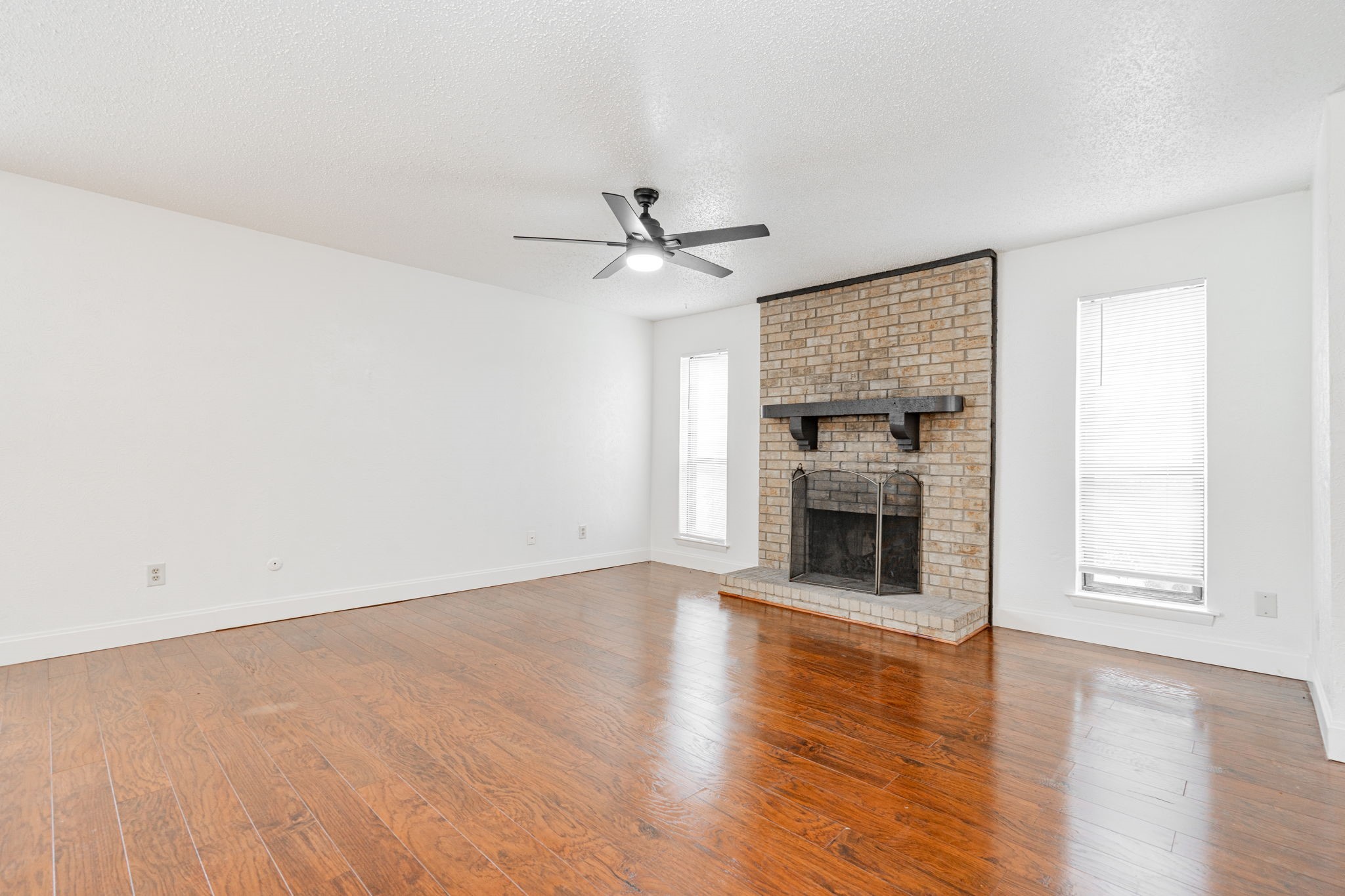 10906 Listi Drive