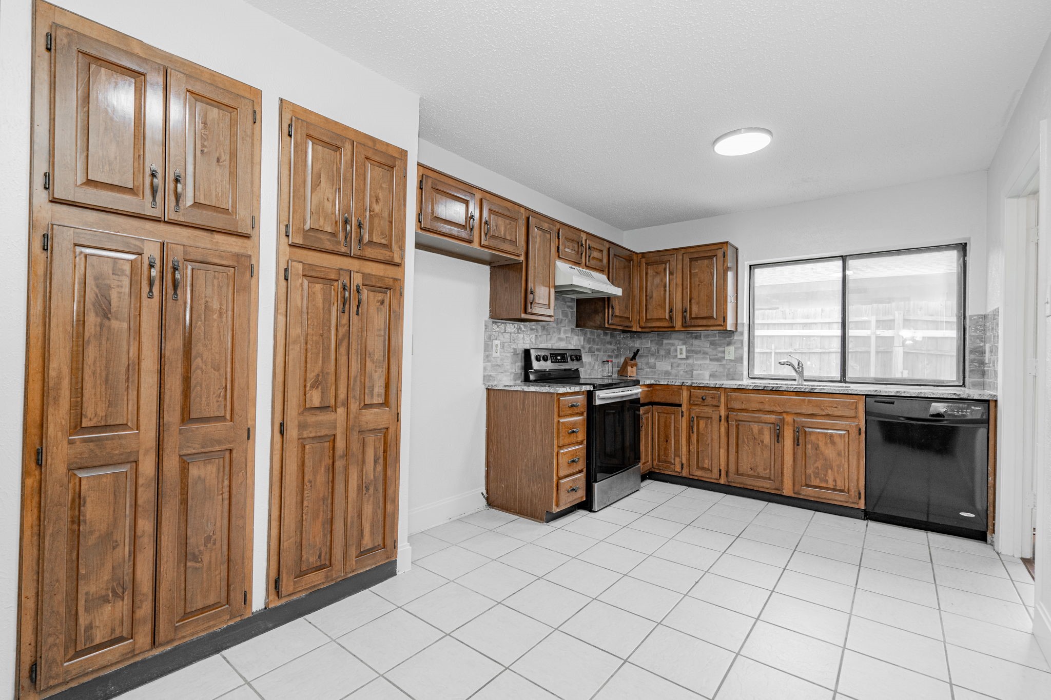10906 Listi Drive