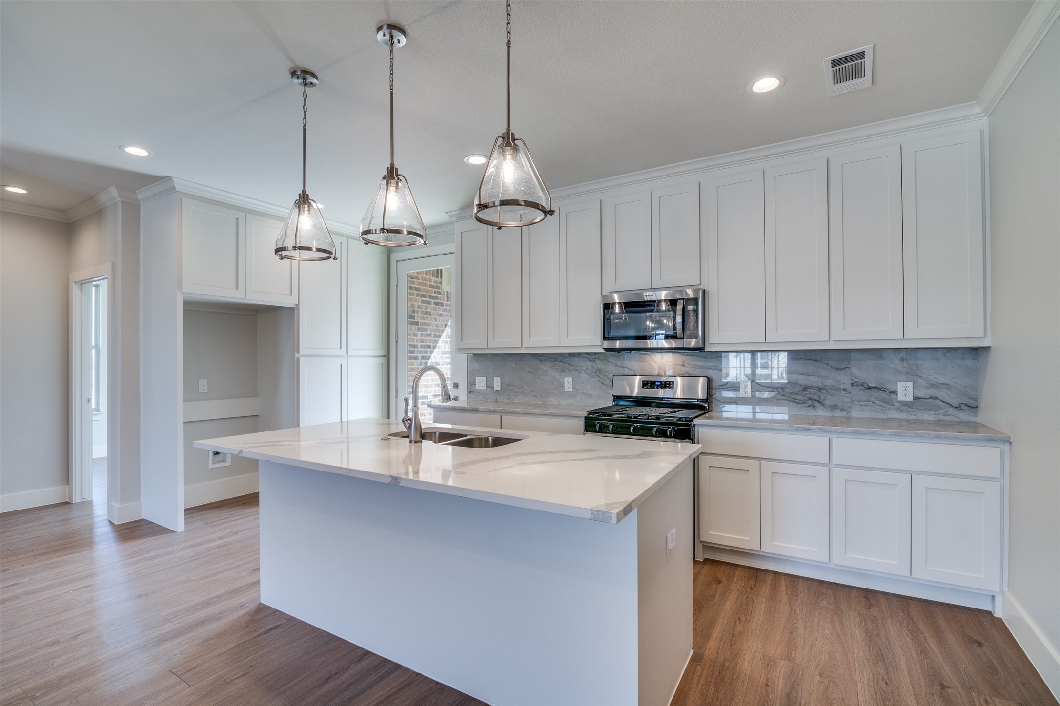 621 Prosperity Trail