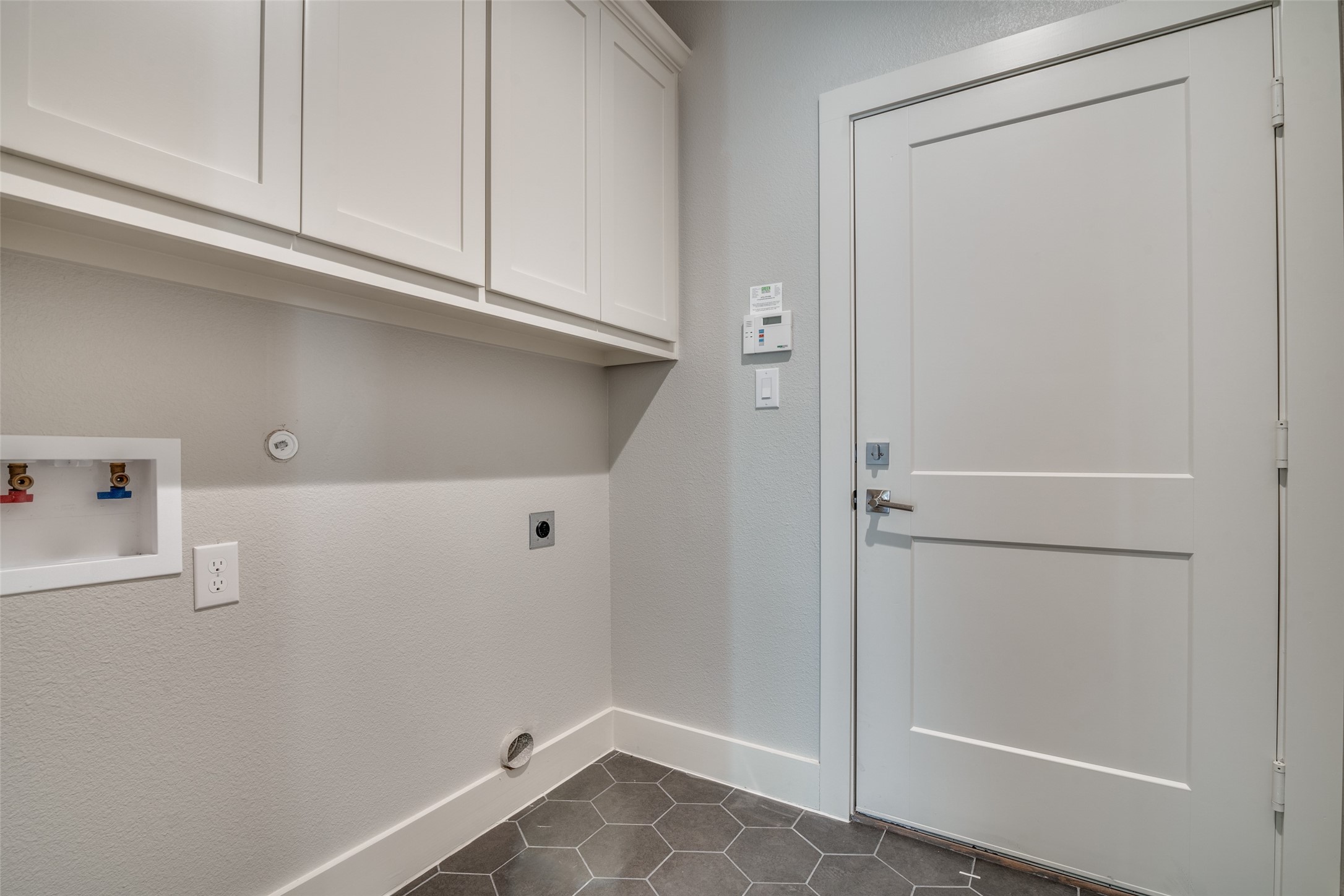 621 Prosperity Trail