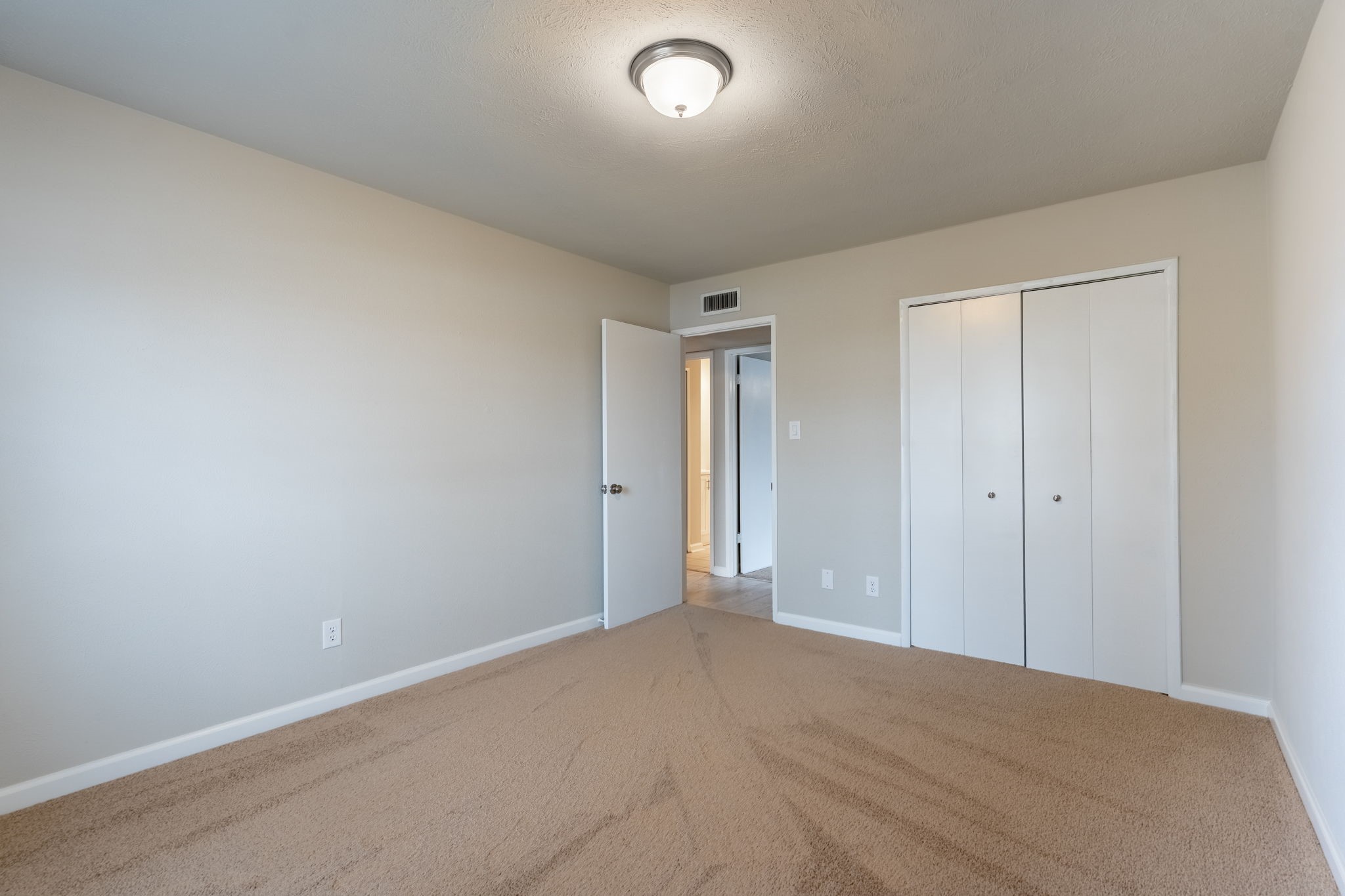 1100 Lockhart Drive