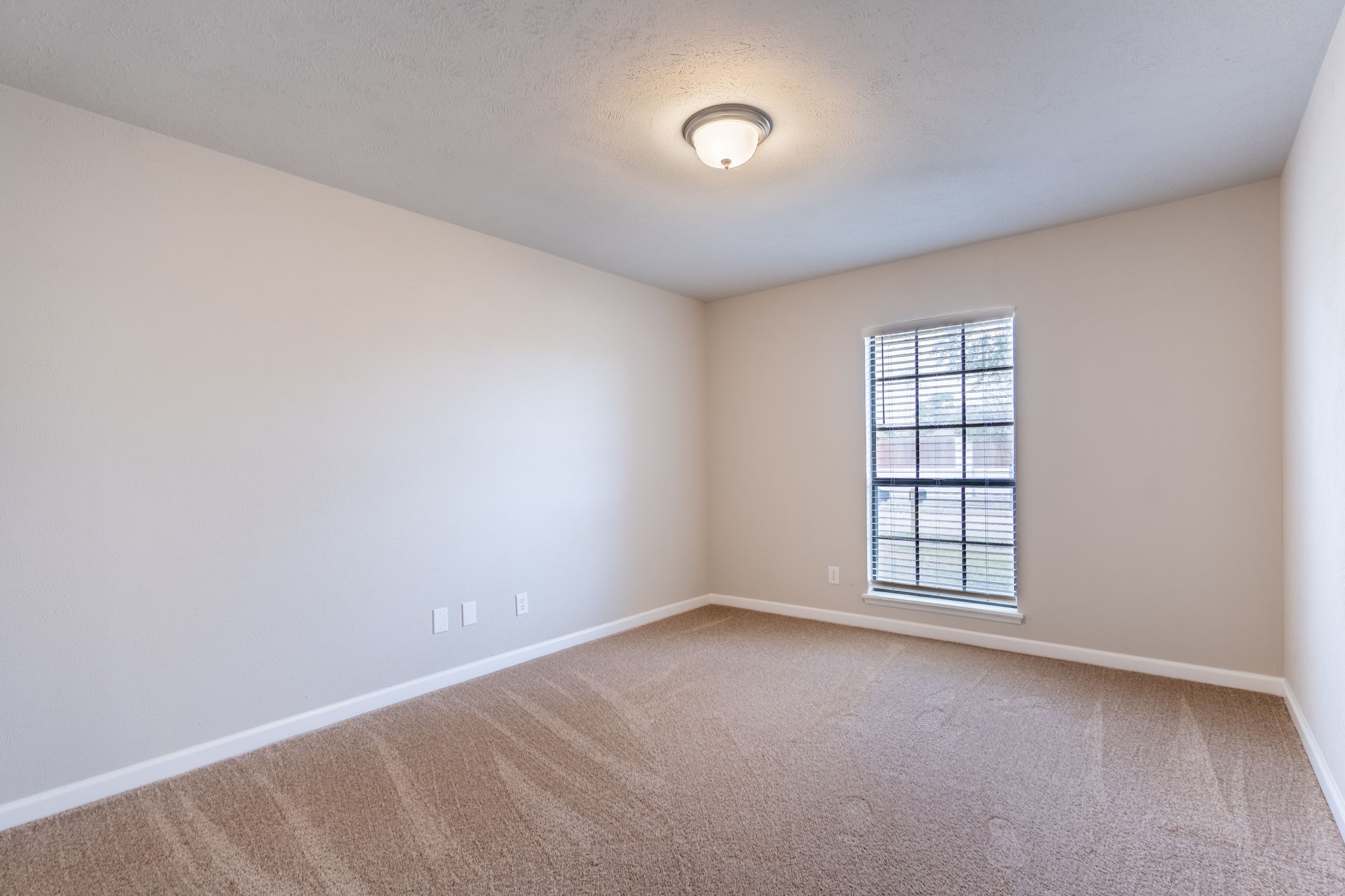 1100 Lockhart Drive